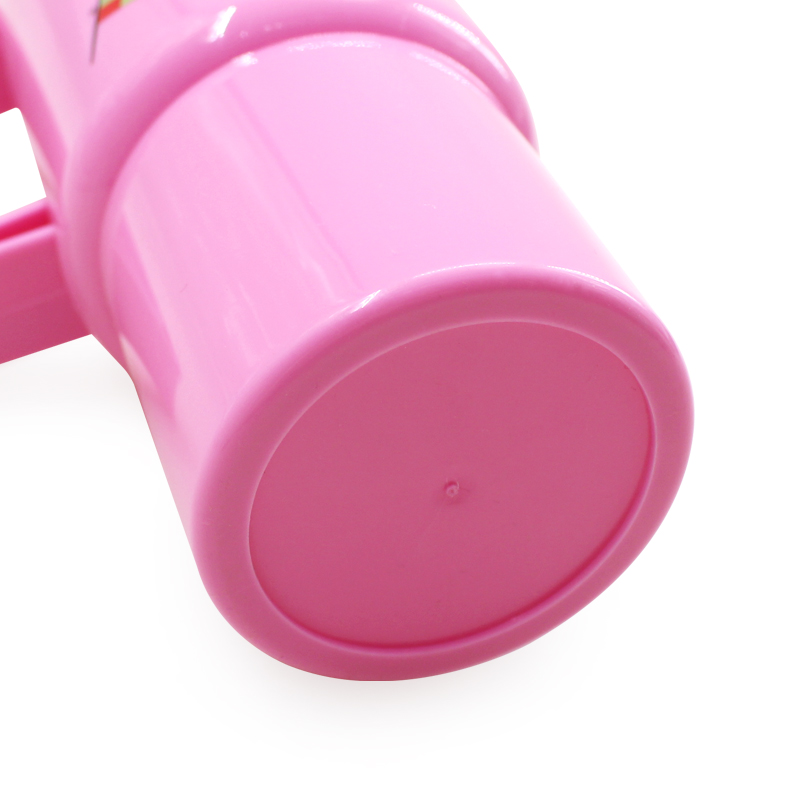 New cartoon straw cup with handle, large-capacity plastic water cup, beach juice cup, cute and creative student water cup Application Scenario