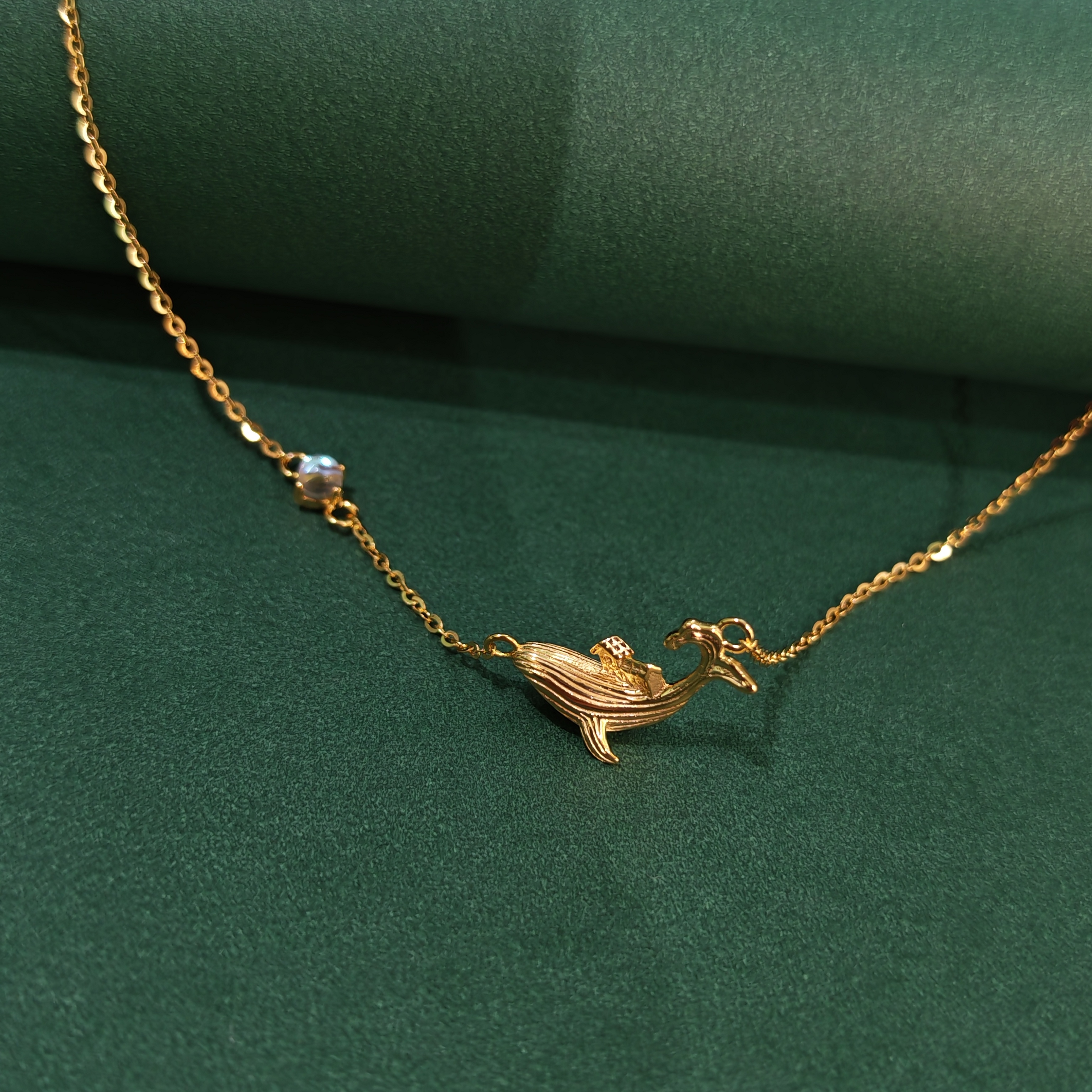 APOTOE's whale-shaped S925 silver creative and cute jewelry, "Whale Island Return", factory direct sales available for wholesale Specification image