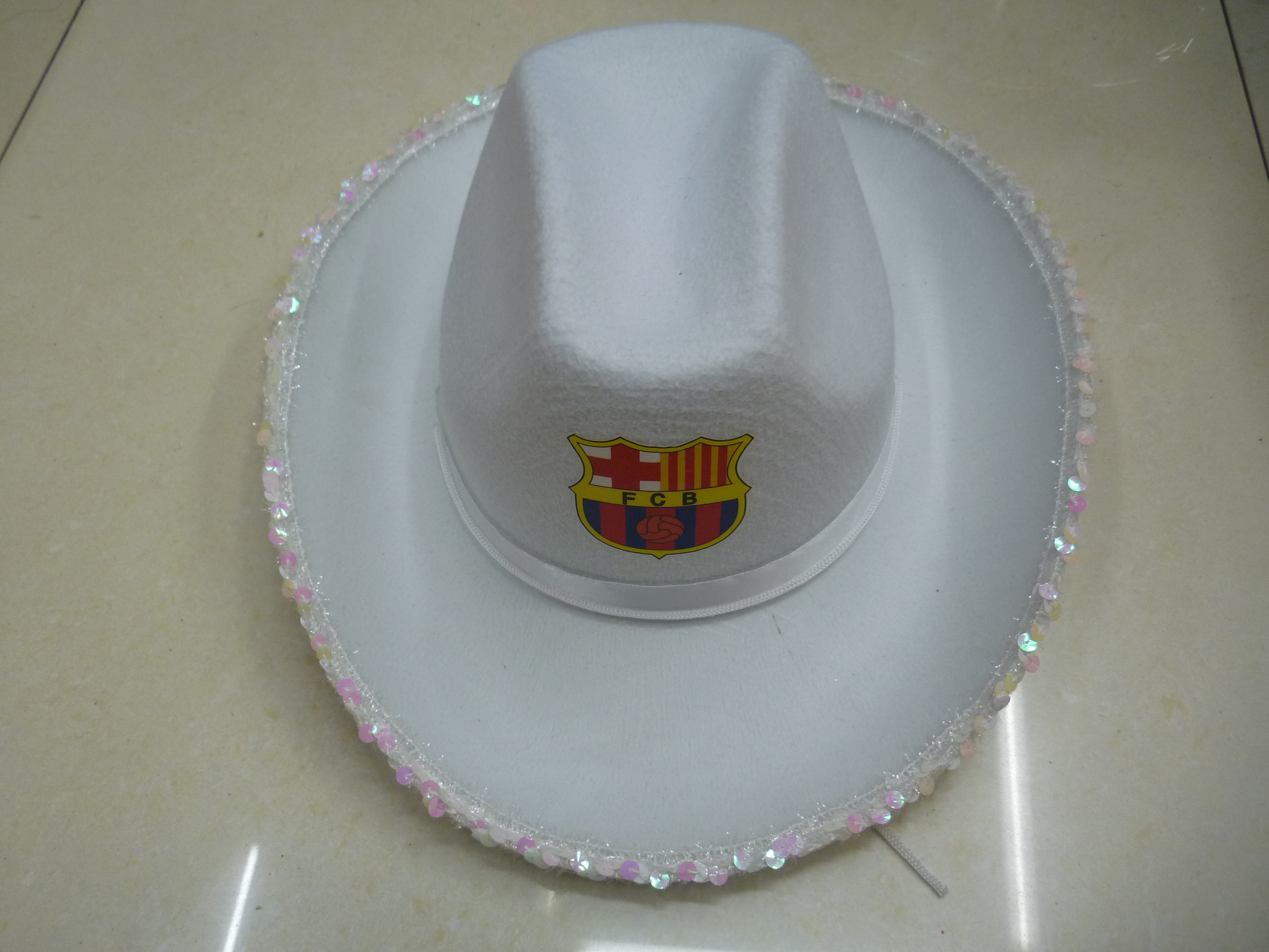 القبعات الوطنية، القبعات الاحتفالية Item Picture