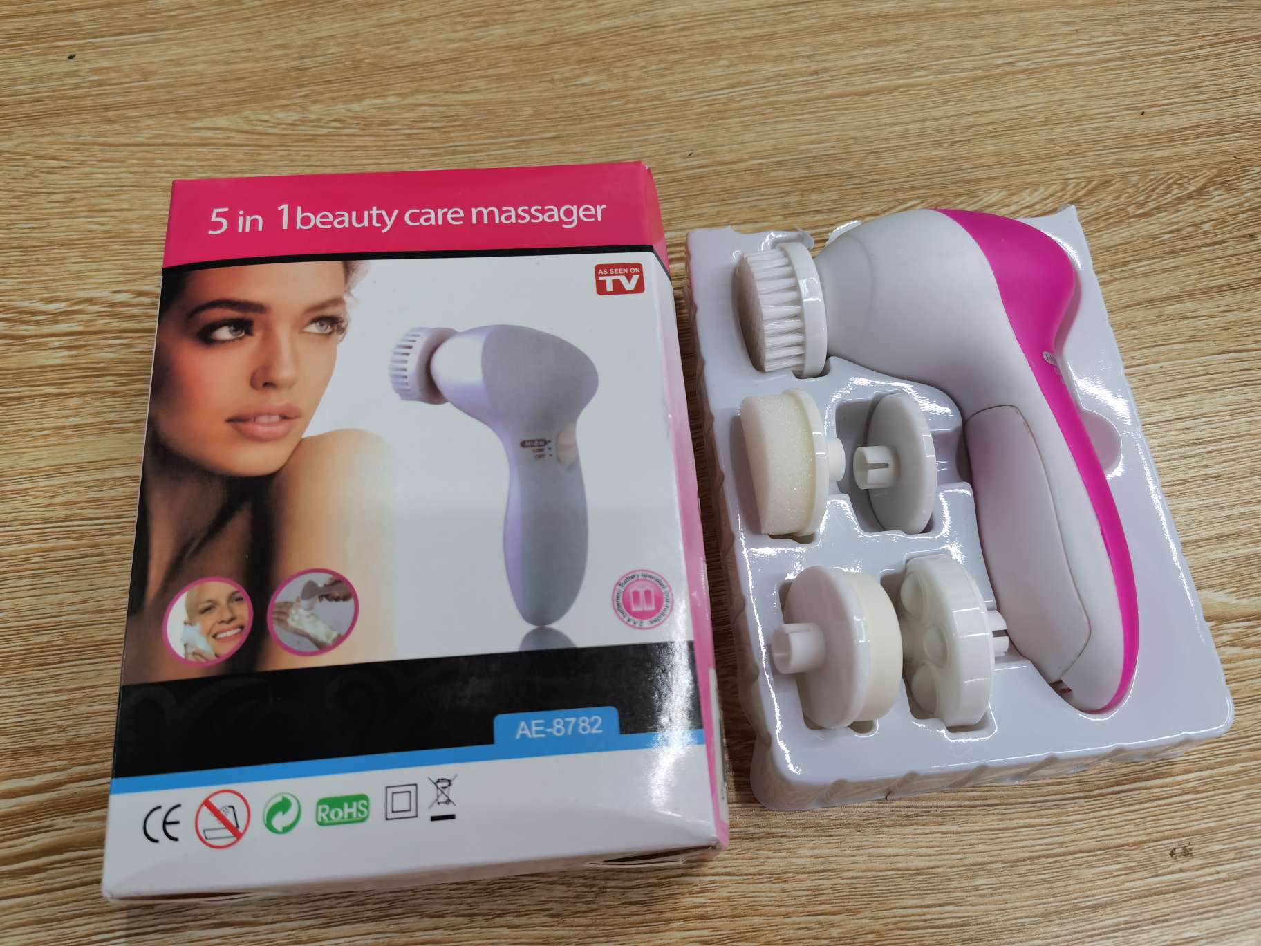 Five-in-one electric facial cleanser, facial cleansing device, facial cleaner, blackhead and pore cleaning instrument, facial massage brush detail image 3