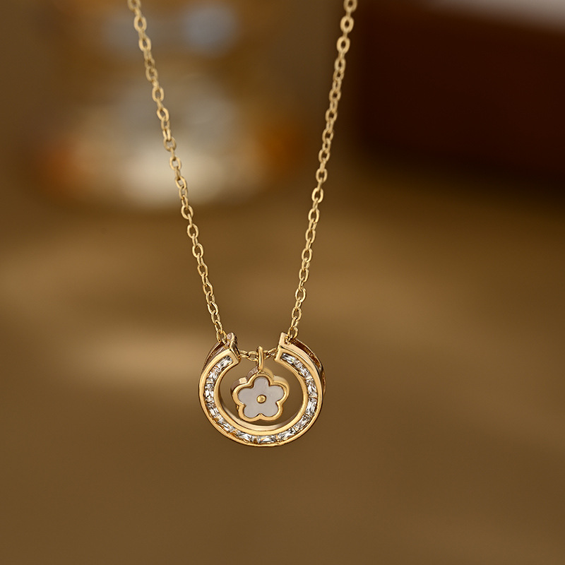 A unique and distinctive four-leaf clover open-top necklace for daily use in 2026 Specification image