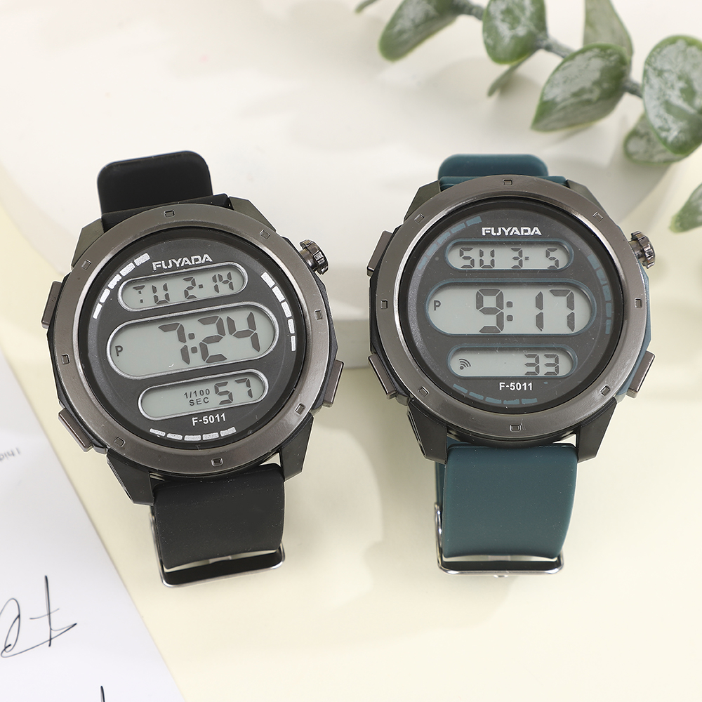FUYADA's multi-functional electronic watch with luminous alarm clock is a high-quality waterproof electronic watch with a silicone strap and a skin-friendly alloy case. It is durable, shock-resistant and features a cool sporty style details Picture
