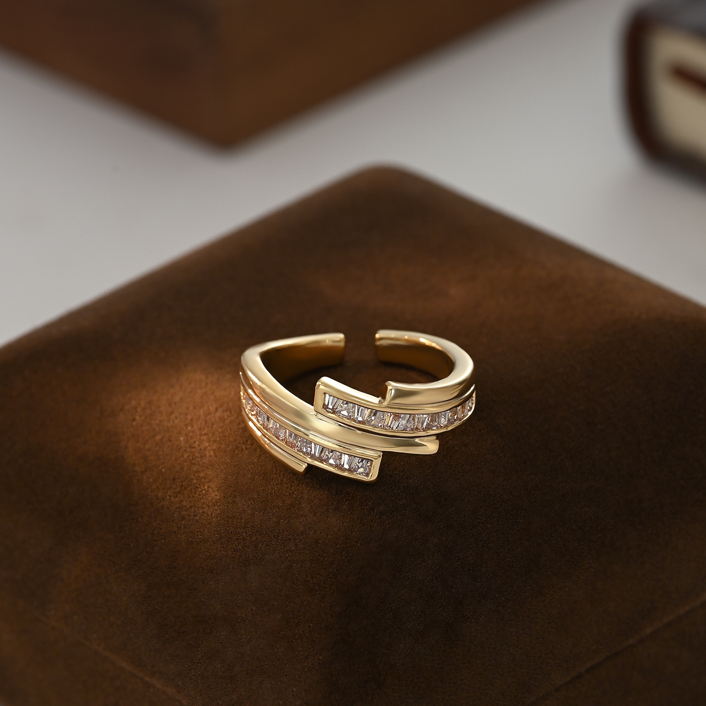 2026 New niche and unique geometric ring, simple and versatile index finger ring, a daily versatile choice Specification image