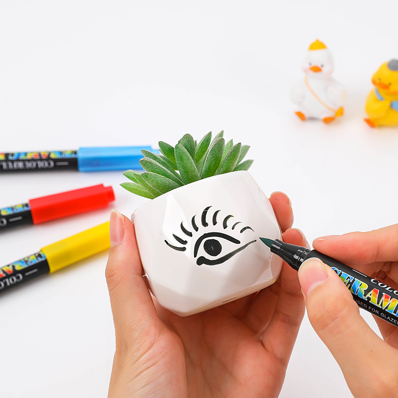 Guangna 6650 Soft-tipped Ceramic Painting Marker Pen Set 12/24-color DIY creative glass porcelain graffiti soft pen Application Scenario