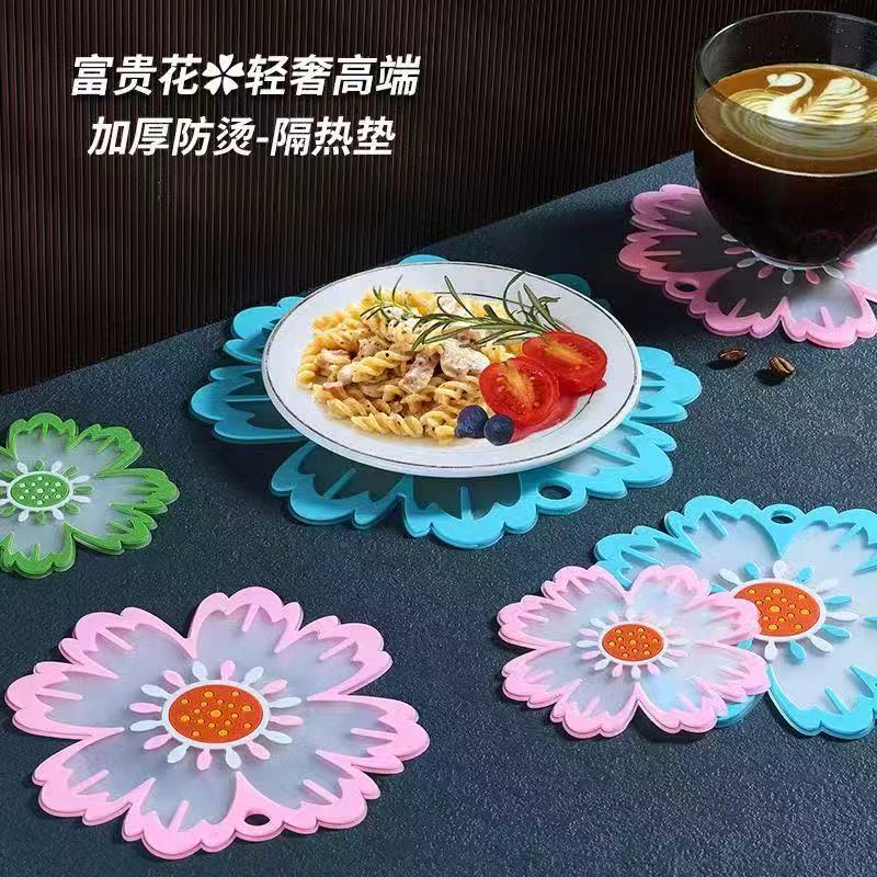 منازل مصنوعة من السيليكا الملونة، Specification image