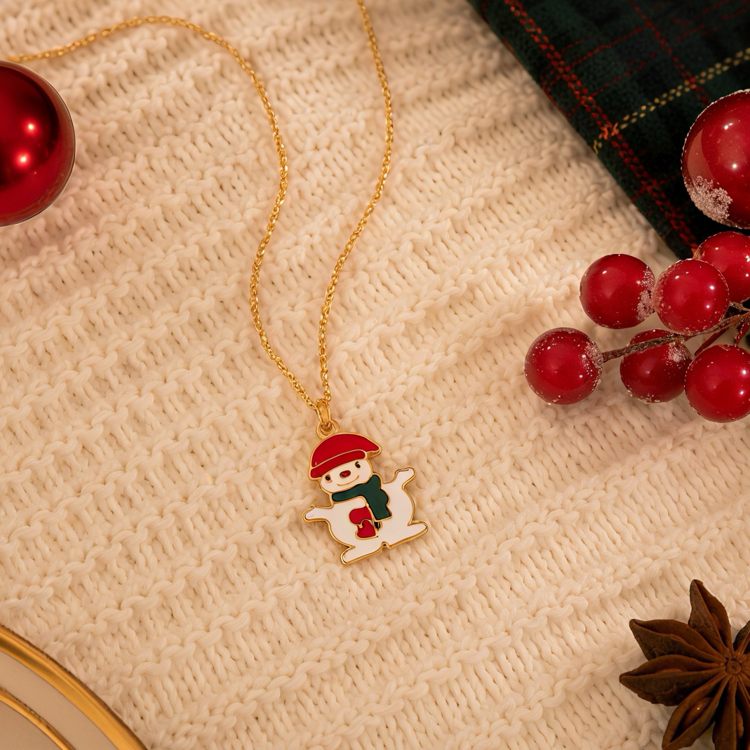 Christmas cartoon snowman, oil-dripping golden fine collarbone chain, red hat, green scarf, cute and playful pendant, festive atmosphere accessory, Christmas gift, unique and versatile girl necklace Specification image