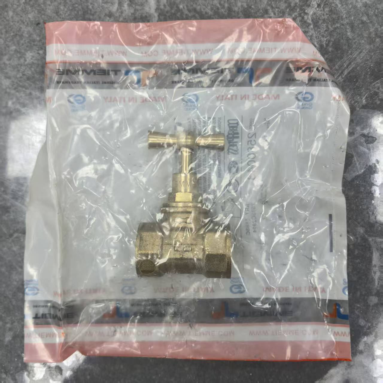 RR-TJ1360全铜阀门图