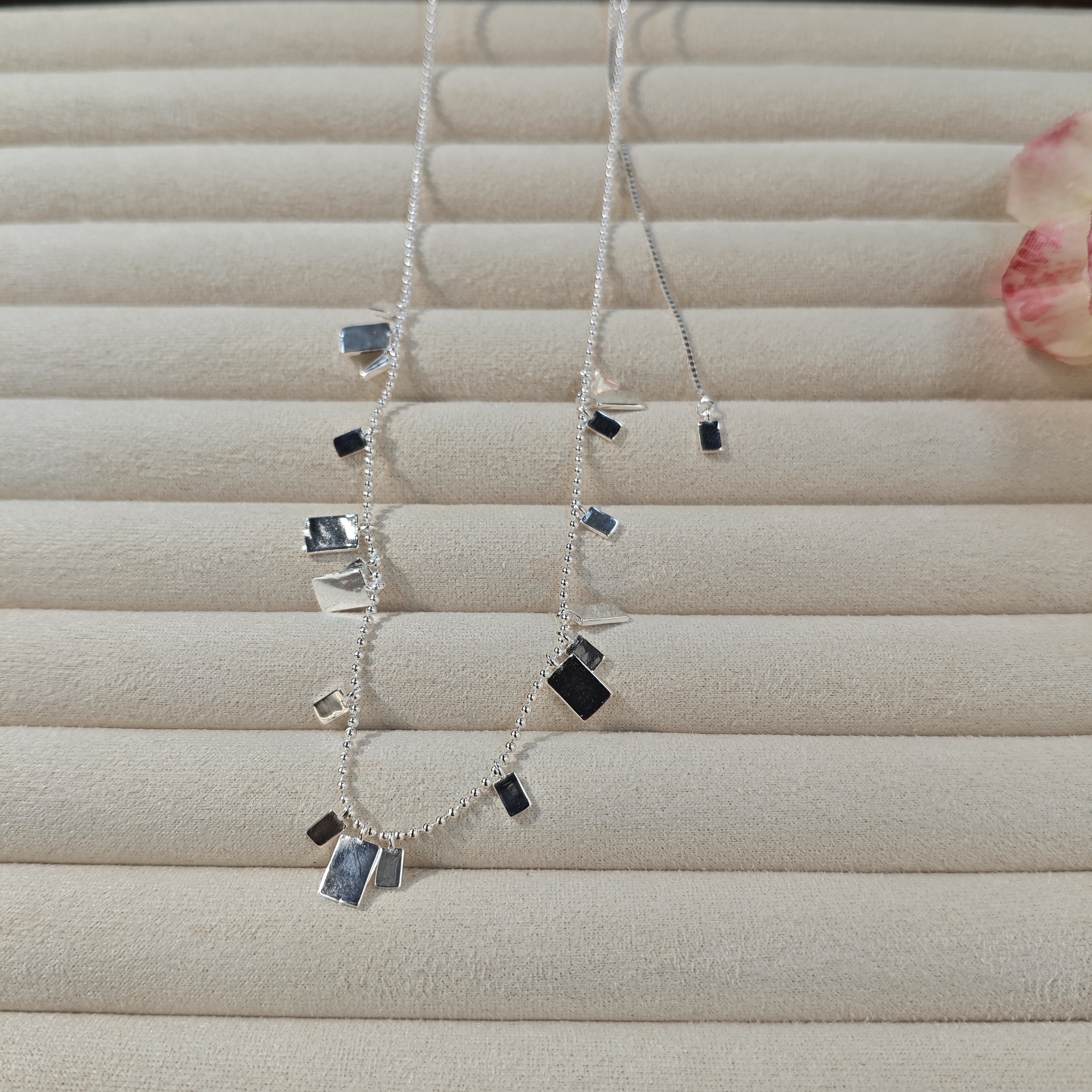 Influential new accessory, S925 silver light Luxury elegant beaded chain long square piece silver necklace Specification image