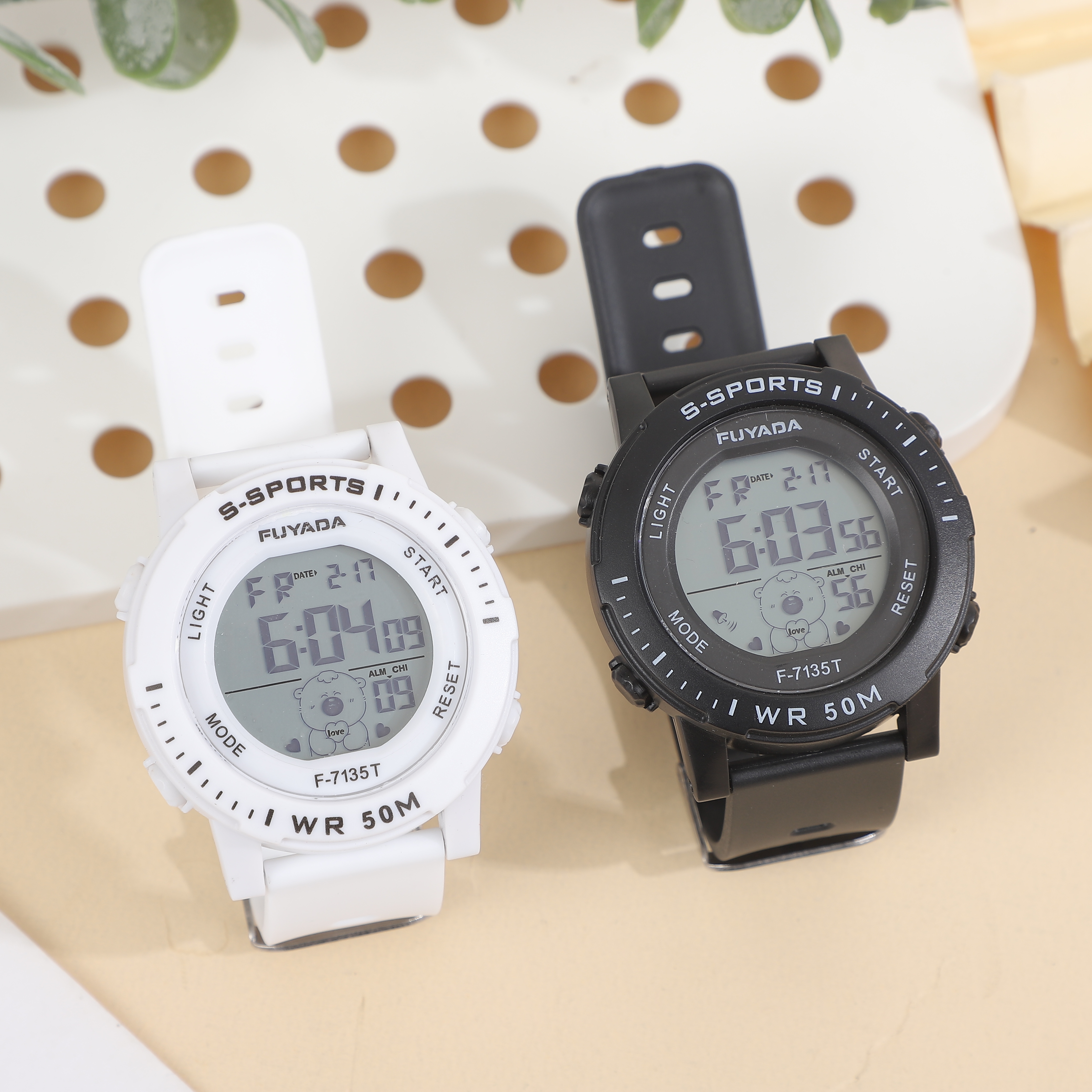 FUYADA waterproof electronic watch for students, boys and girls, luminous multi-functional sports chronograph wristwatch, shockproof alarm clock for teenagers' outdoor swimming, simple, trendy and versatile electronic wristwatch for daily wear Specification image