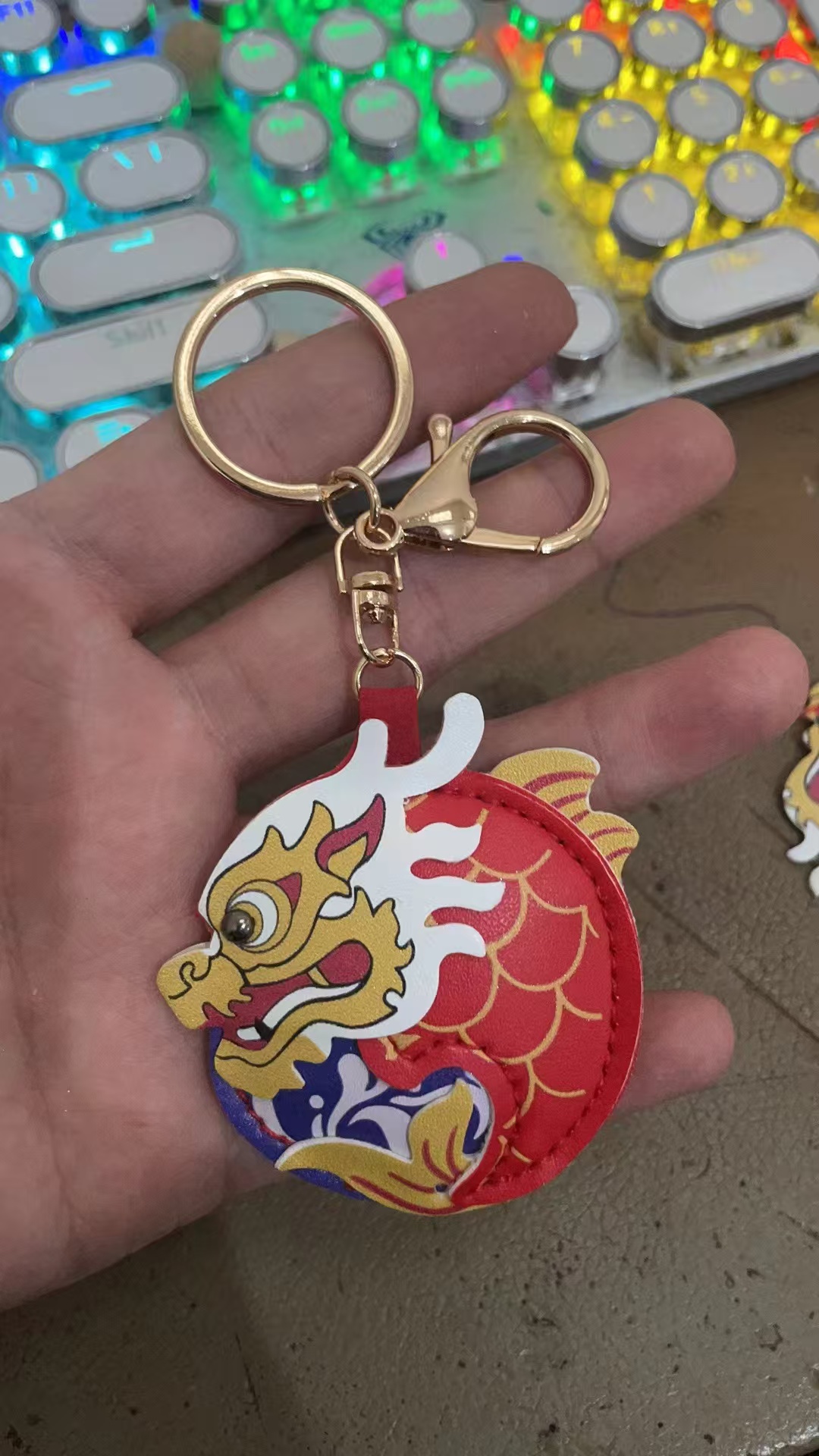 金色龙鱼造型海洋公仔钥匙扣111111