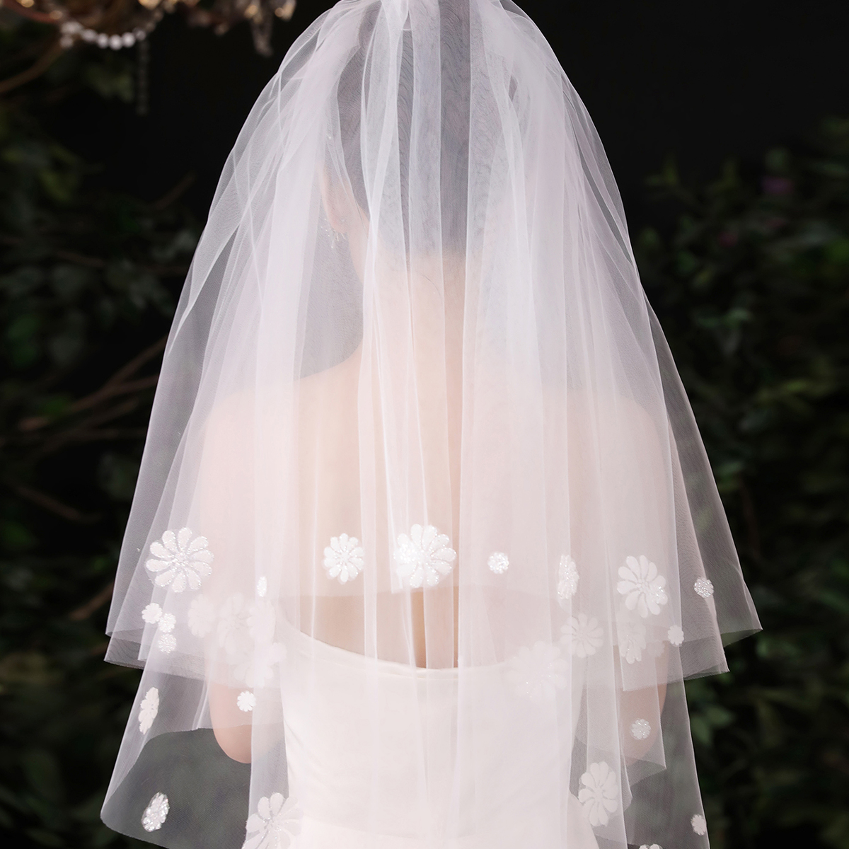 新款白色新娘头纱花瓣配件  双层发梳头饰 汉服配饰面具 Item Picture