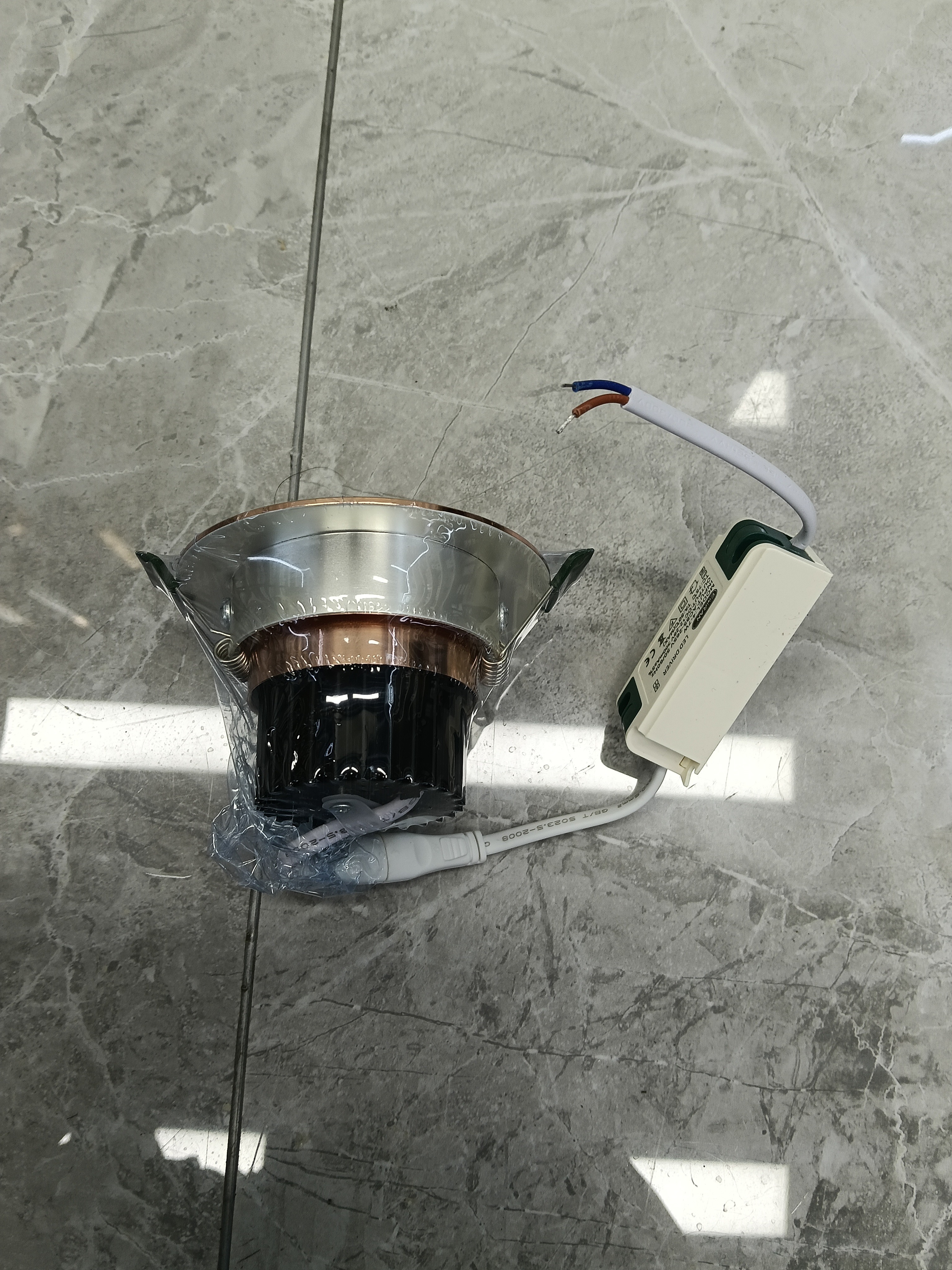 EMRAN copper-edge LED spotlight, white driver, wedding downlight, spotlight decoration details Picture