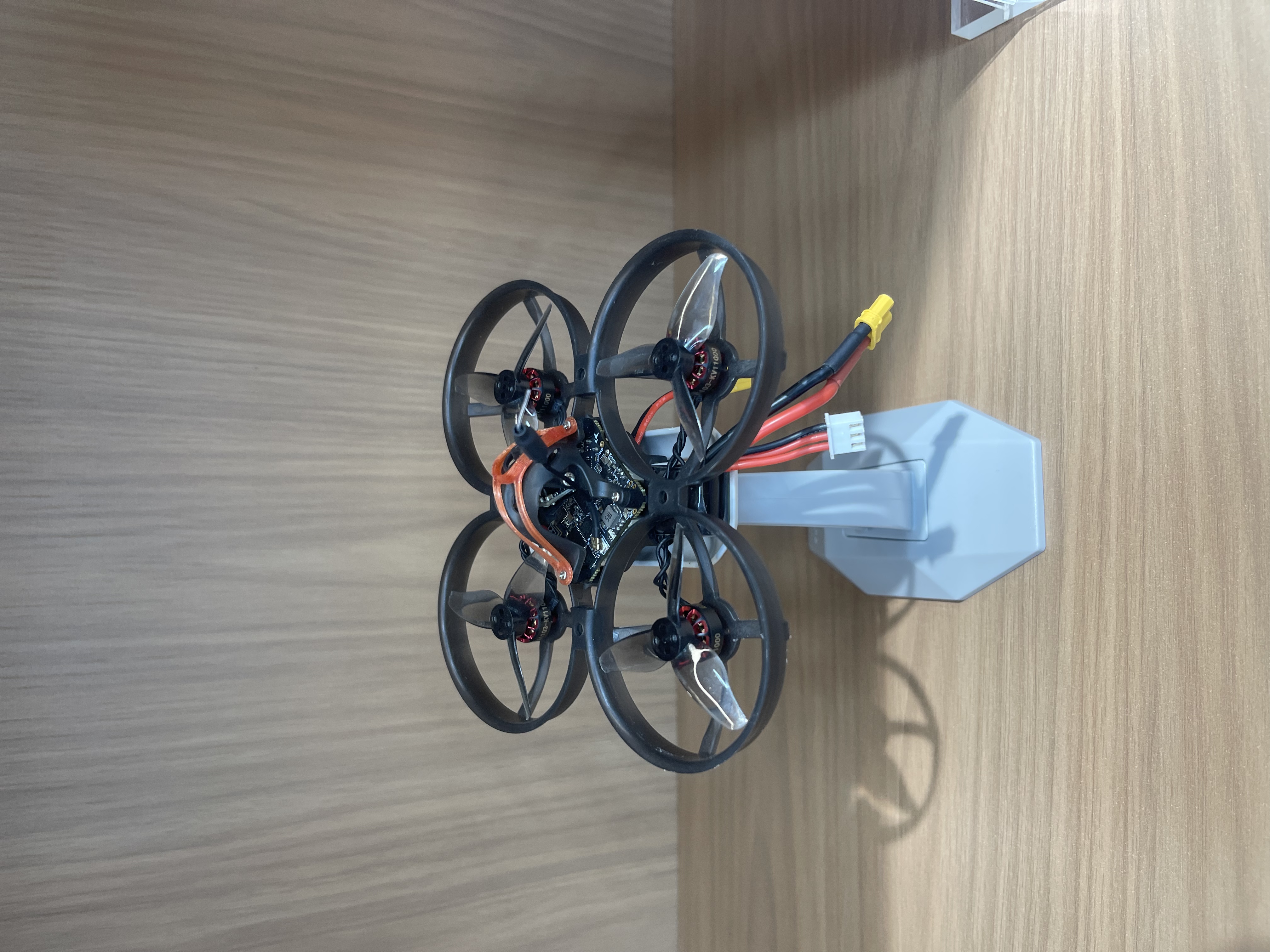 Imported educational and educational toys, drones, train heroes, small toys under one yuan, educational toys, small toys under one yuan Application Scenario