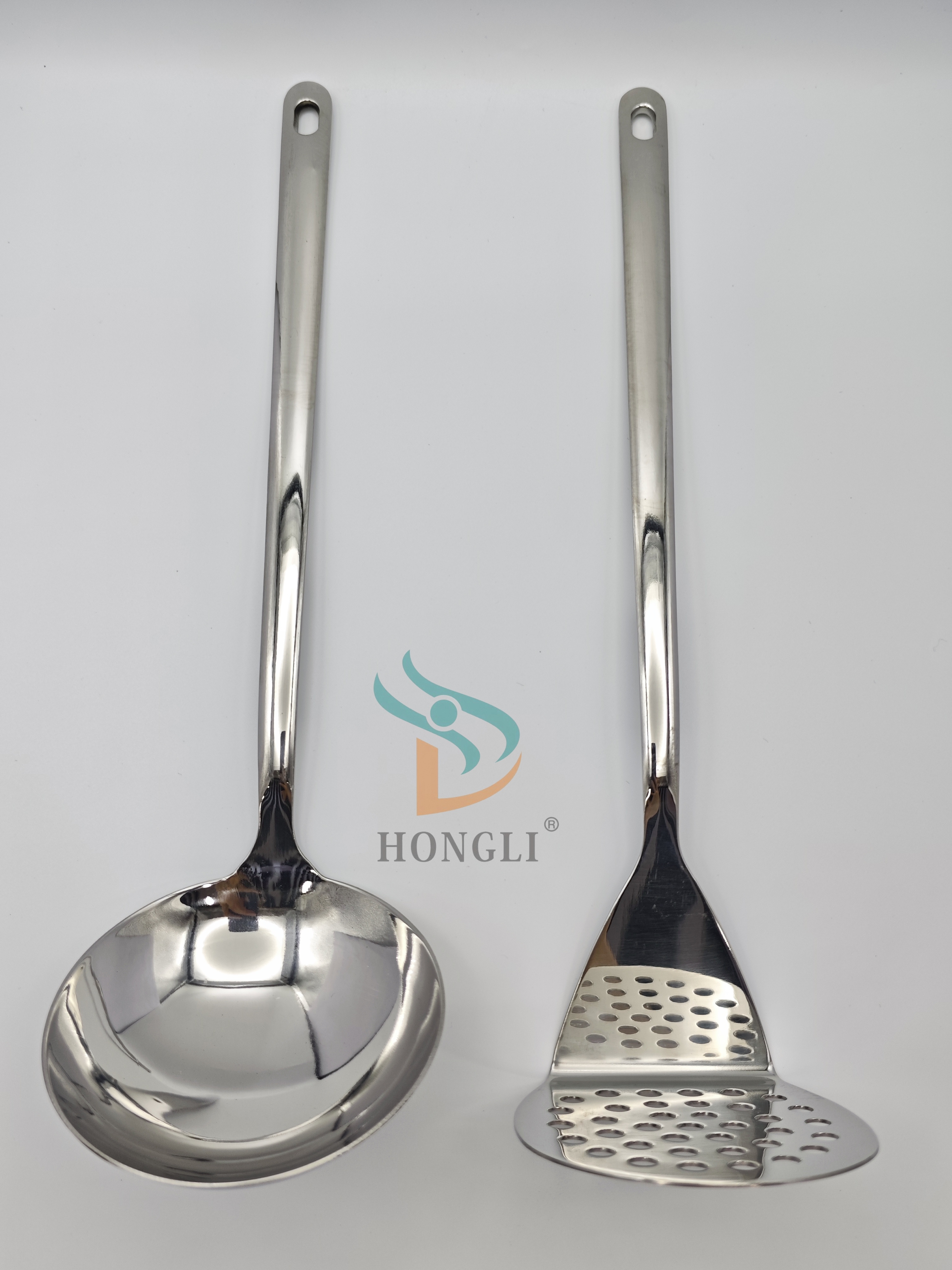 Silver soup spoons, strainers, household kitchen stir-frying spatulas, strainers, cross-border general merchandise, stainless steel kitchenware Application Scenario