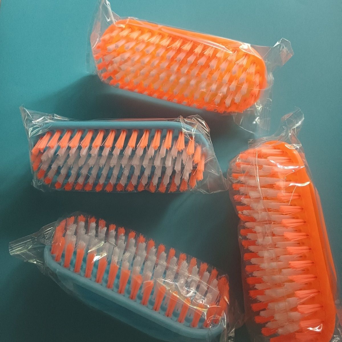 Colored shoe brush, clothing brush, plastic electric cleaning brush, car snow shovel, bamboo brush, Chenille dust duster Application Scenario