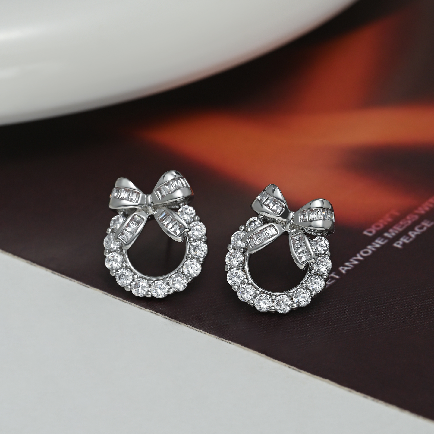 甜美风时尚优雅可爱蝴蝶结镂空耳钉高级感气质时尚 Specification image
