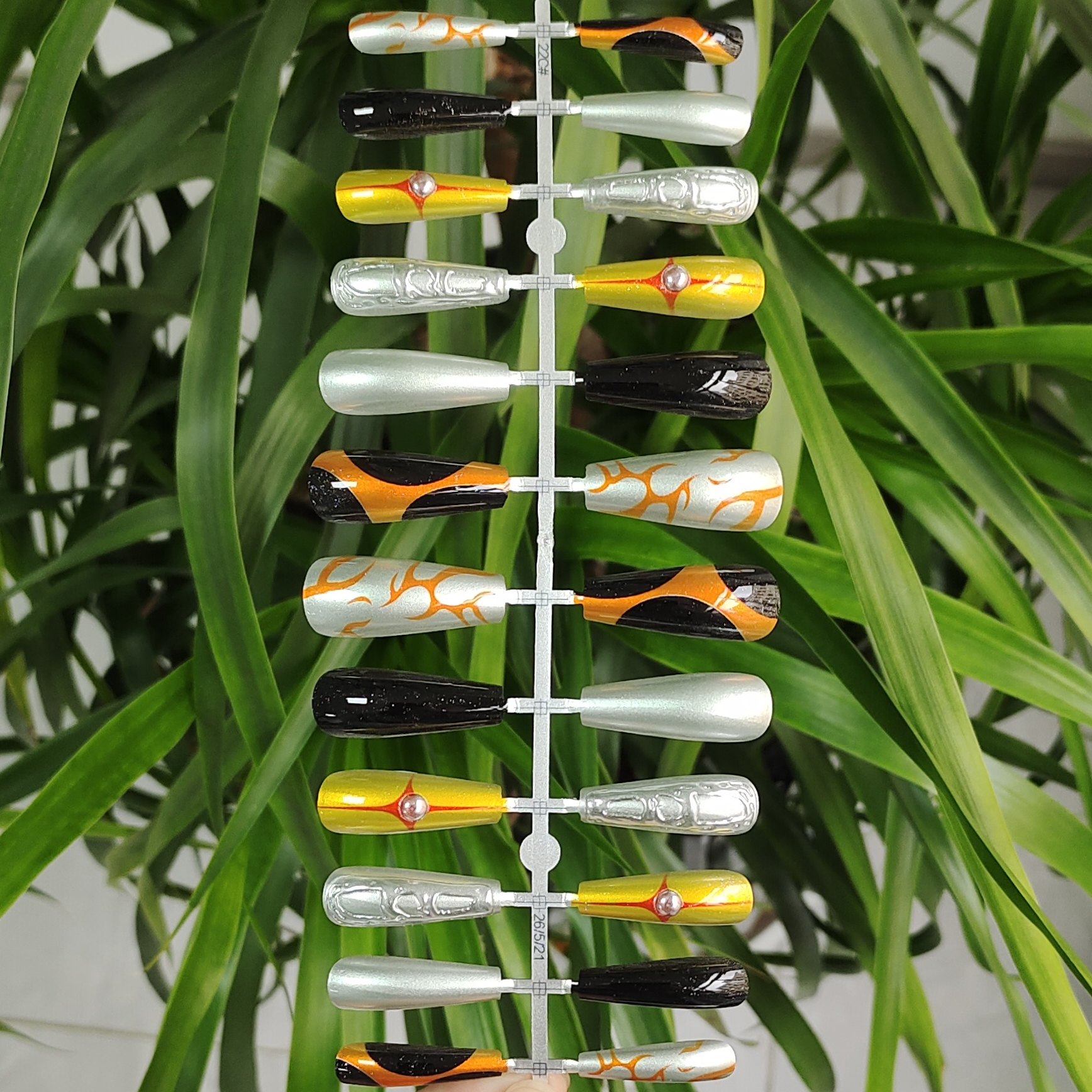 24片 芭蕾形 金属色甲片 3D点胶葱粉工艺 银色点胶图案 穿戴甲可穿戴指甲贴片