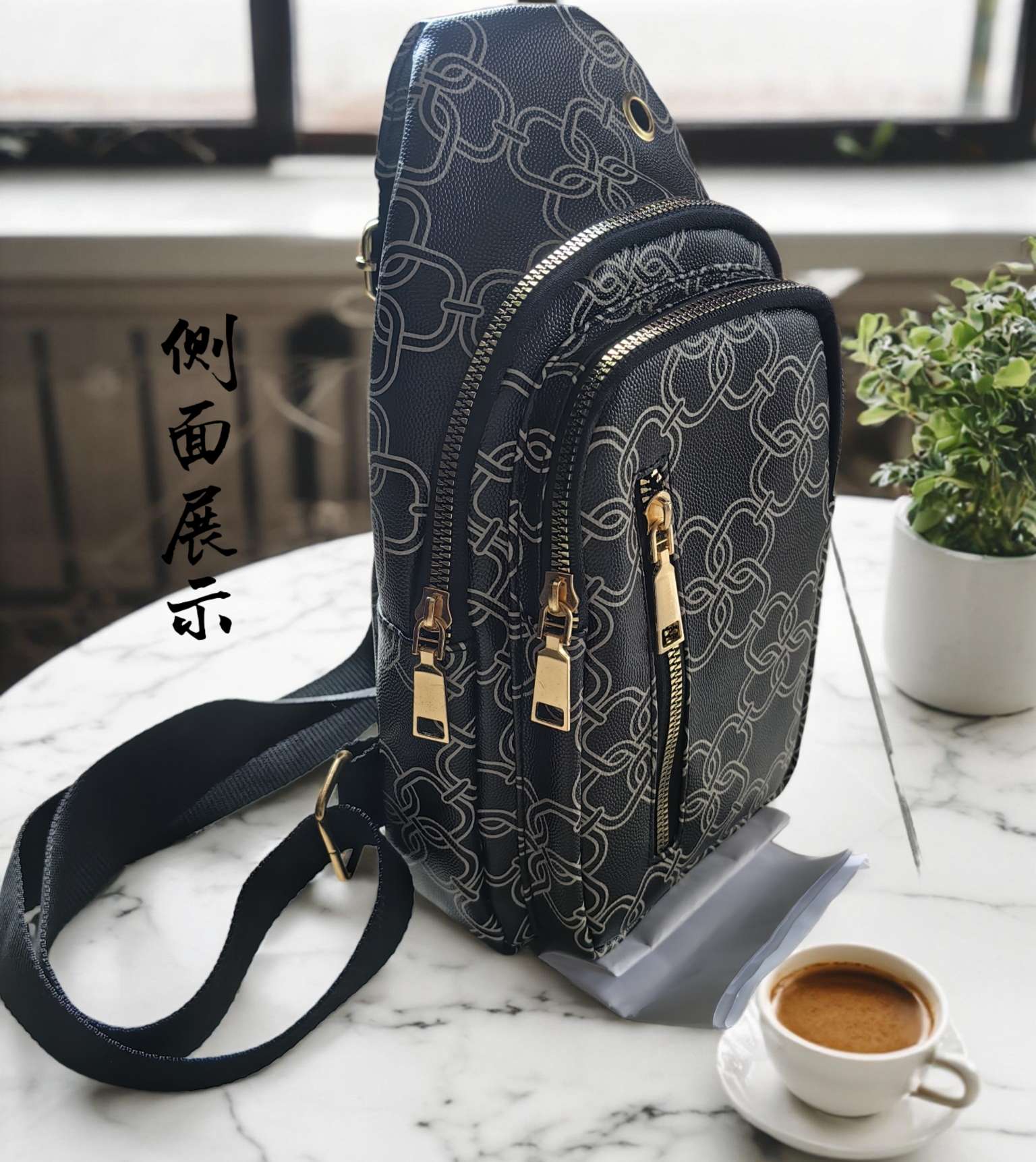 Factory direct sales of new men's and women's multi-functional casual bags, fashionable chest bags and business crossbody bags in 2026 detail image 5