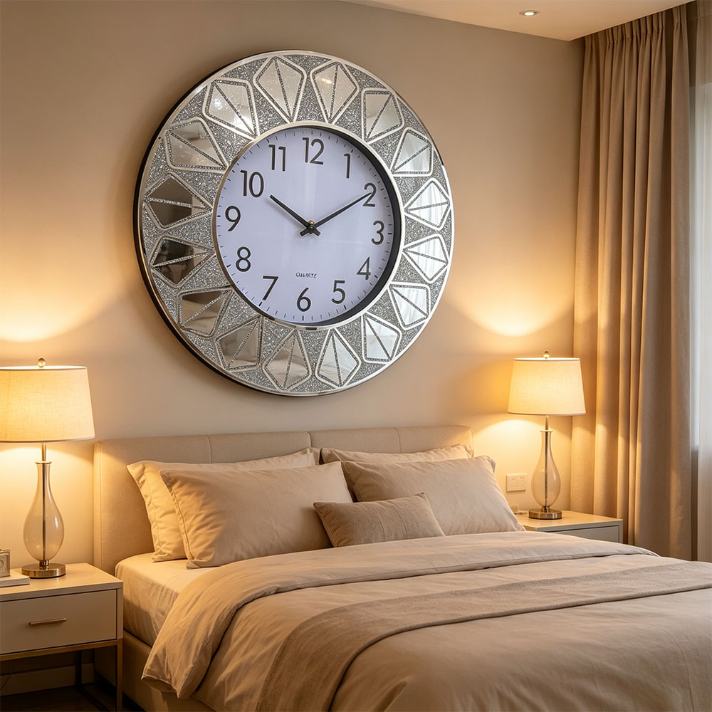 Round classic silver Nordic-style silent sweeping powder wall clock, silver diamond-encrusted art craft glass wall clock, art craft glass wall clock for home entrance, bedroom, hall and study Application Scenario