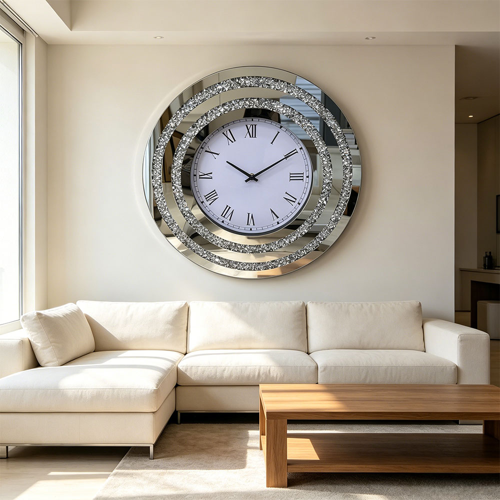 Silver crystal ring-shaped decorative clock, a simple, modern and creative wall clock for the living room and bedroom