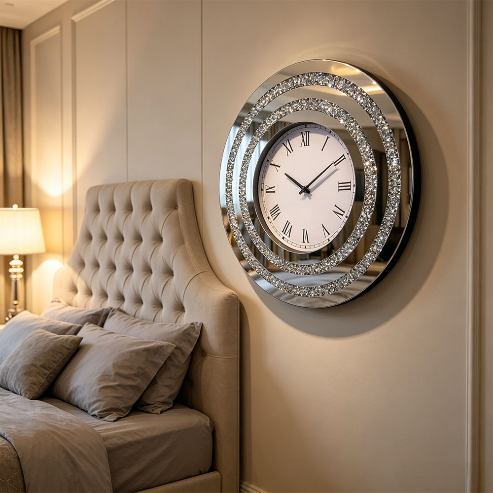 Silver crystal ring-shaped decorative clock, a simple, modern and creative wall clock for the living room and bedroom Item Picture