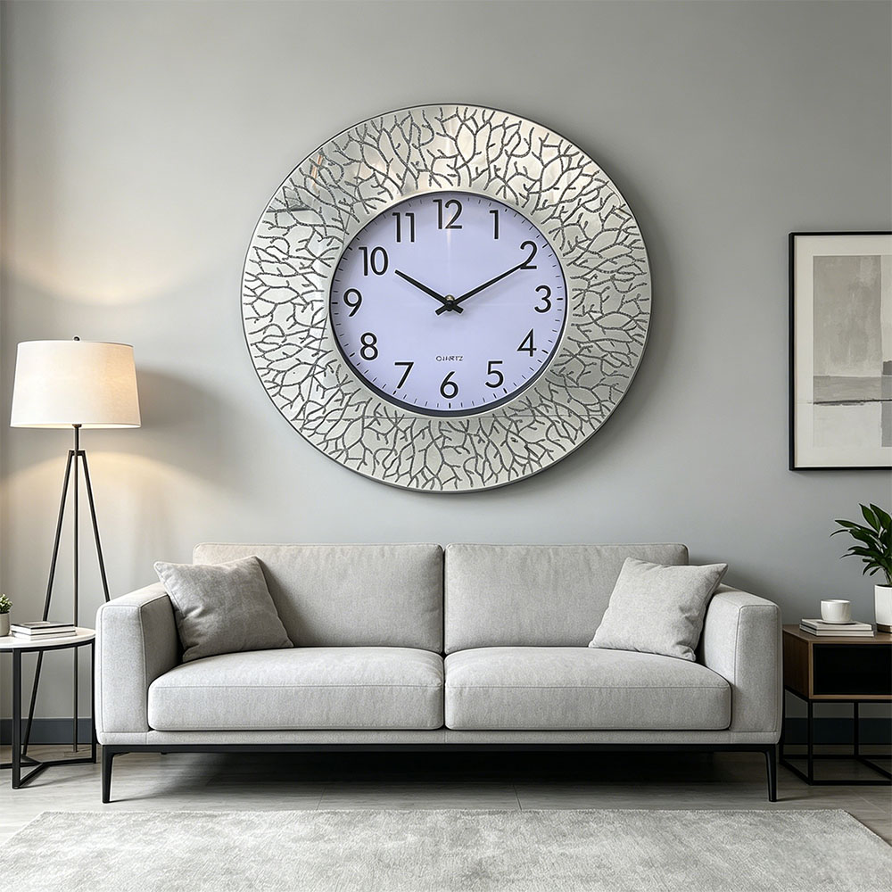 Powder-printed wall clock, silver diamond-encrusted artistic glass wall clock, home entrance, bedroom, hall, study, artistic glass wall clock, classic silver, Nordic style, silent countdown machine details Picture