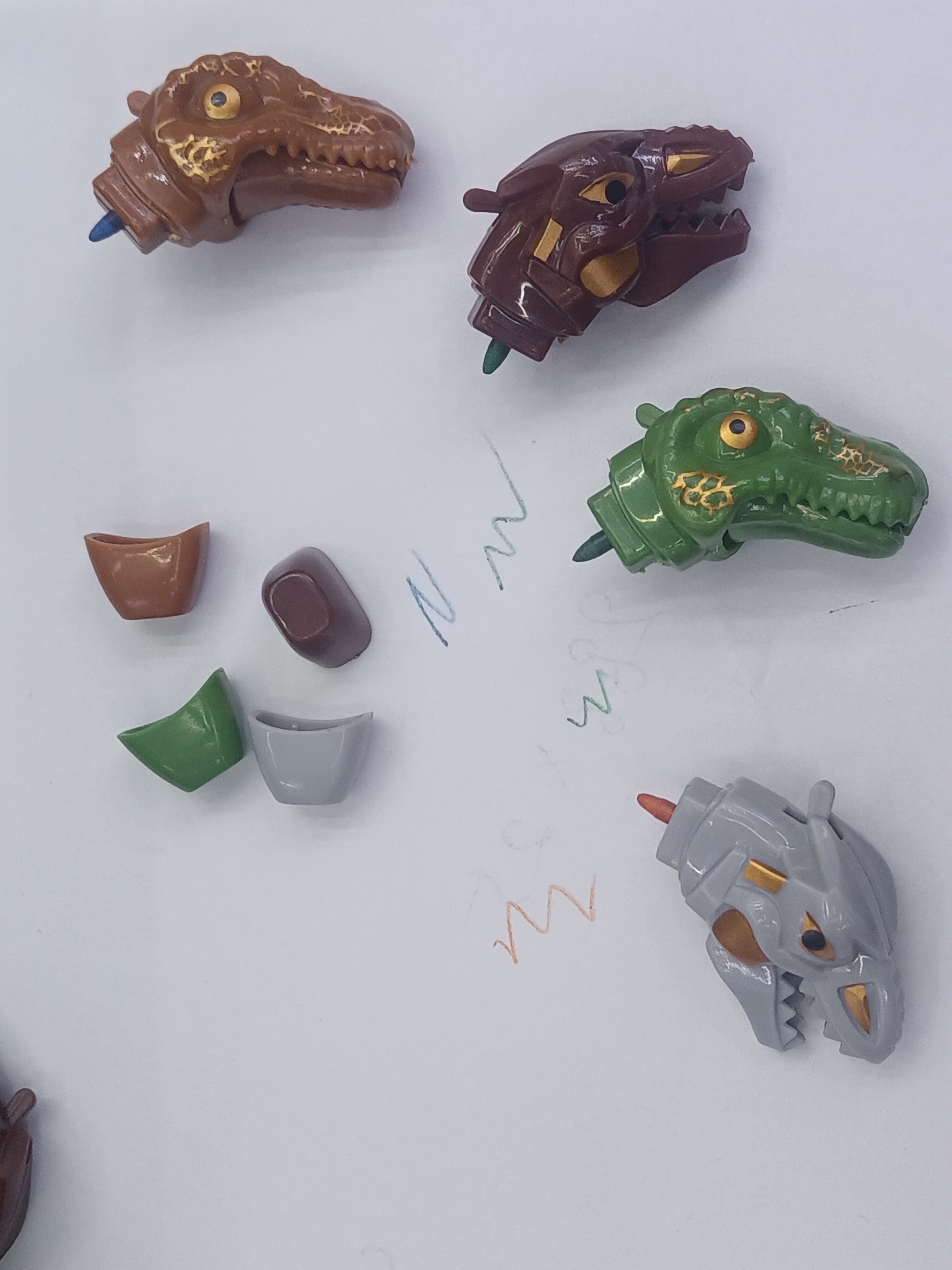 可张嘴恐龙头蜡笔玩具4色两款小恐龙头，创意可张嘴蜡笔玩具