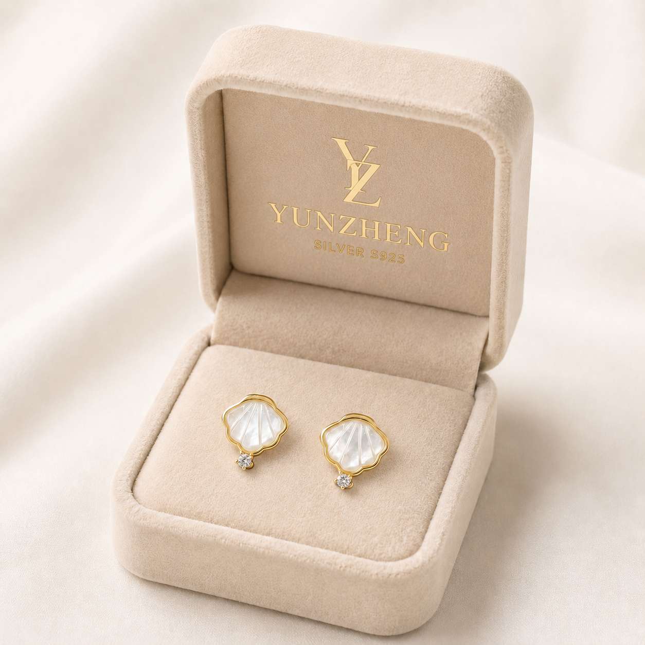 S925 Shell Stud earrings