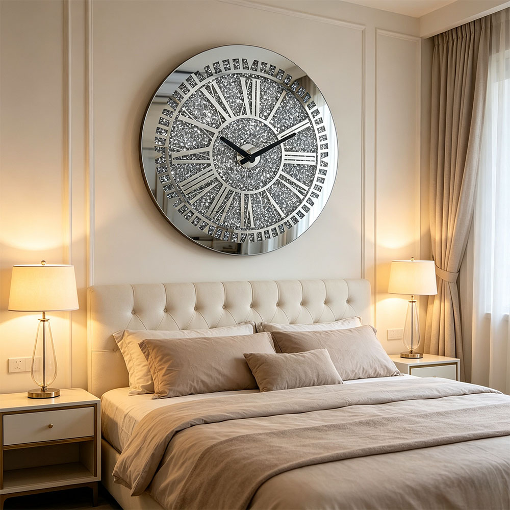 Roman silver diamond-encrusted wall clock, home entrance, bedroom, hall, study, artistic and craft glass wall clock, classic silver, Nordic style, silent countdown machine details Picture