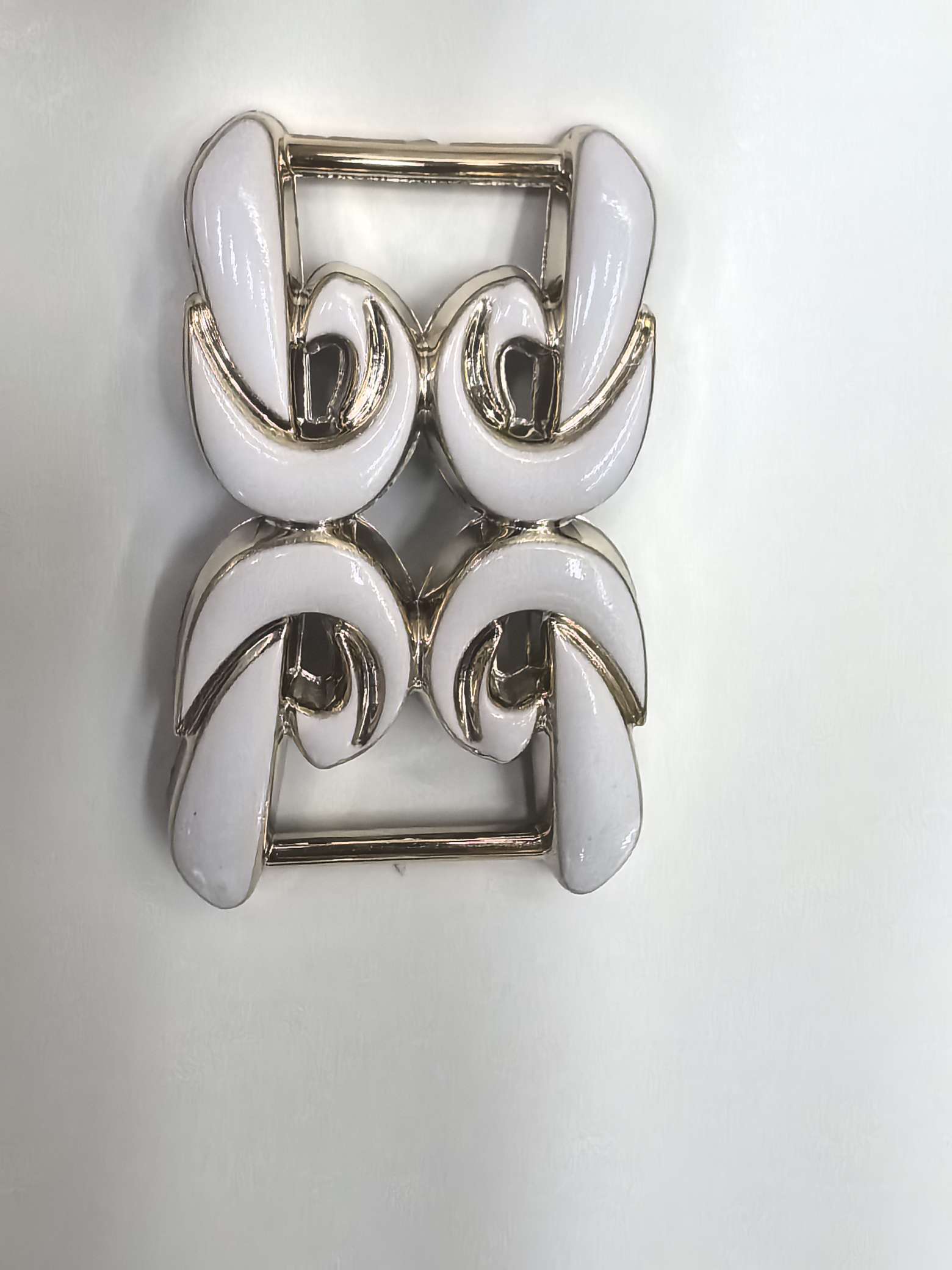 Factory direct sales of new trendy shoe buckles, hats, accessories, clothing accessories, and hole shoe decoration buckles. Customizable colors and models are available. For specific prices, please visit the store for negotiation Application Scenario