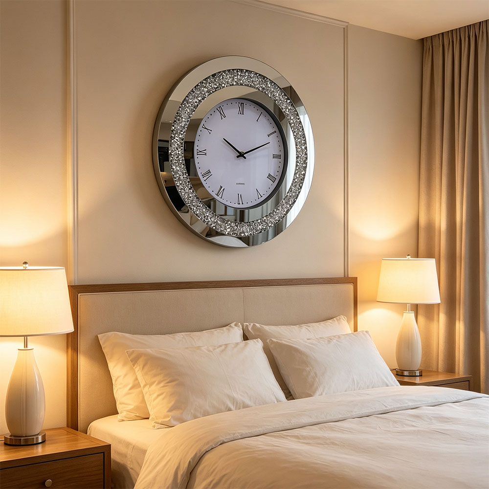 Simple silver diamond-encrusted round Roman numeral acrylic wall clock for living room and bedroom decoration art craft glass wall clock, fashionable and simple glass wall clock Specification image