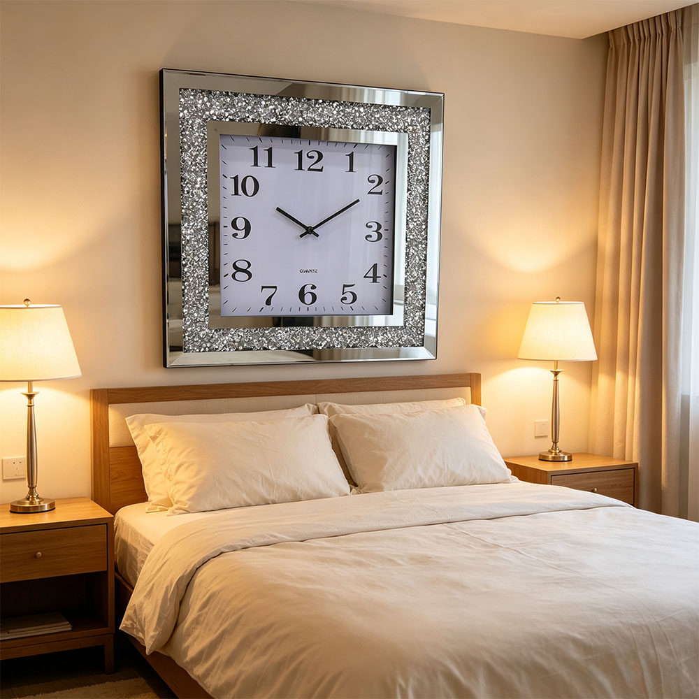 Silver diamond-encrusted digital craft wall clock, a simple and fashionable diamond-encrusted glass wall clock for bedroom, living room and entrance hall details Picture