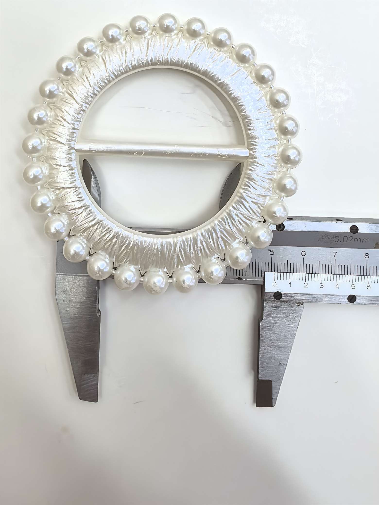 Factory direct sales of electroplated plastic belt buckles, clothing accessories, waist buckles, one-piece decorative buckles, customizable colors, prices can be negotiated at the store details Picture