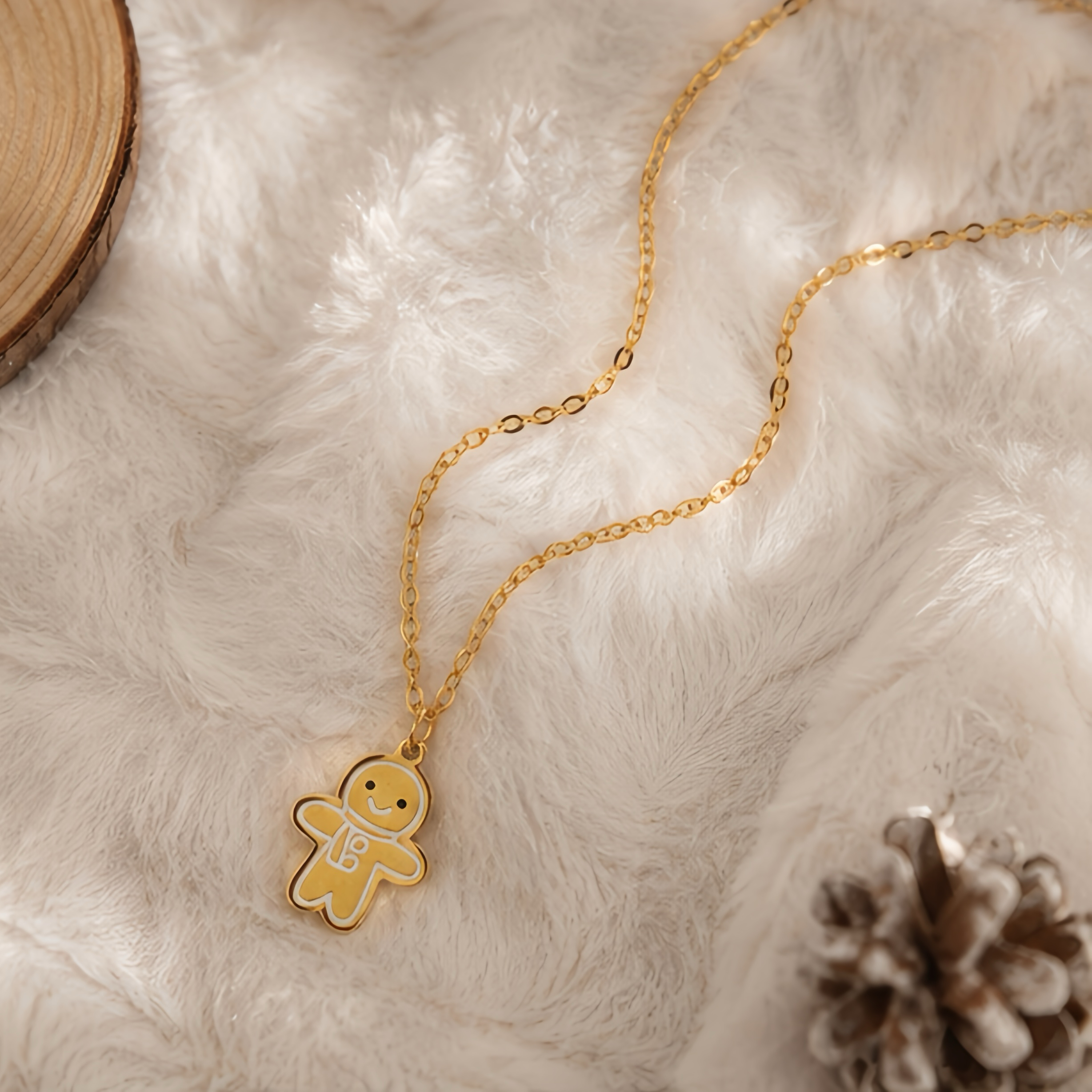 Cartoon gingerbread man oil drip pendant, stainless steel Christmas festival-themed accessory, sweet autumn and winter, versatile to wear alone or layer, childlike decorative collarbone chain details Picture