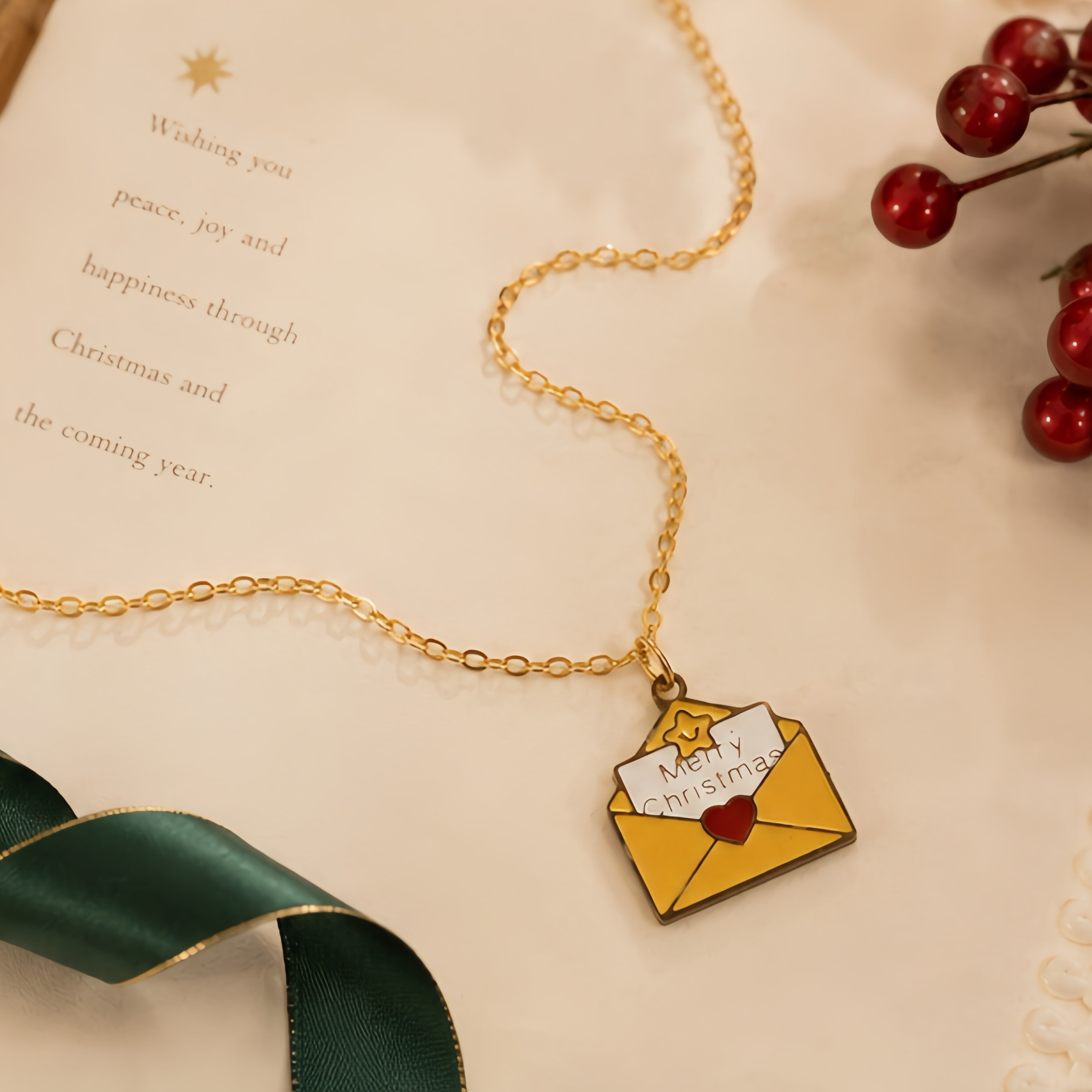 Christmas envelope oil-dripping simple flat pendant, stainless steel, festive autumn and winter outfit atmosphere, daily layering decorative necklace Application Scenario