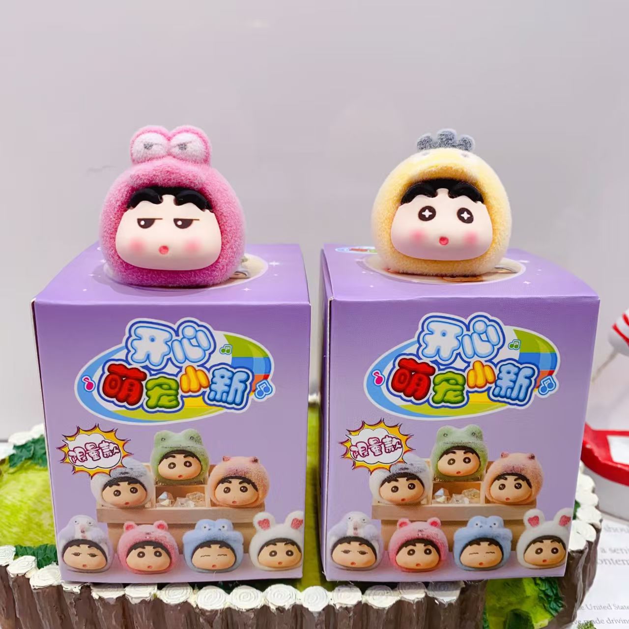 Cartoon plush Shin-chan figurine blind box, cute and adorable mini desktop decorative item Application Scenario