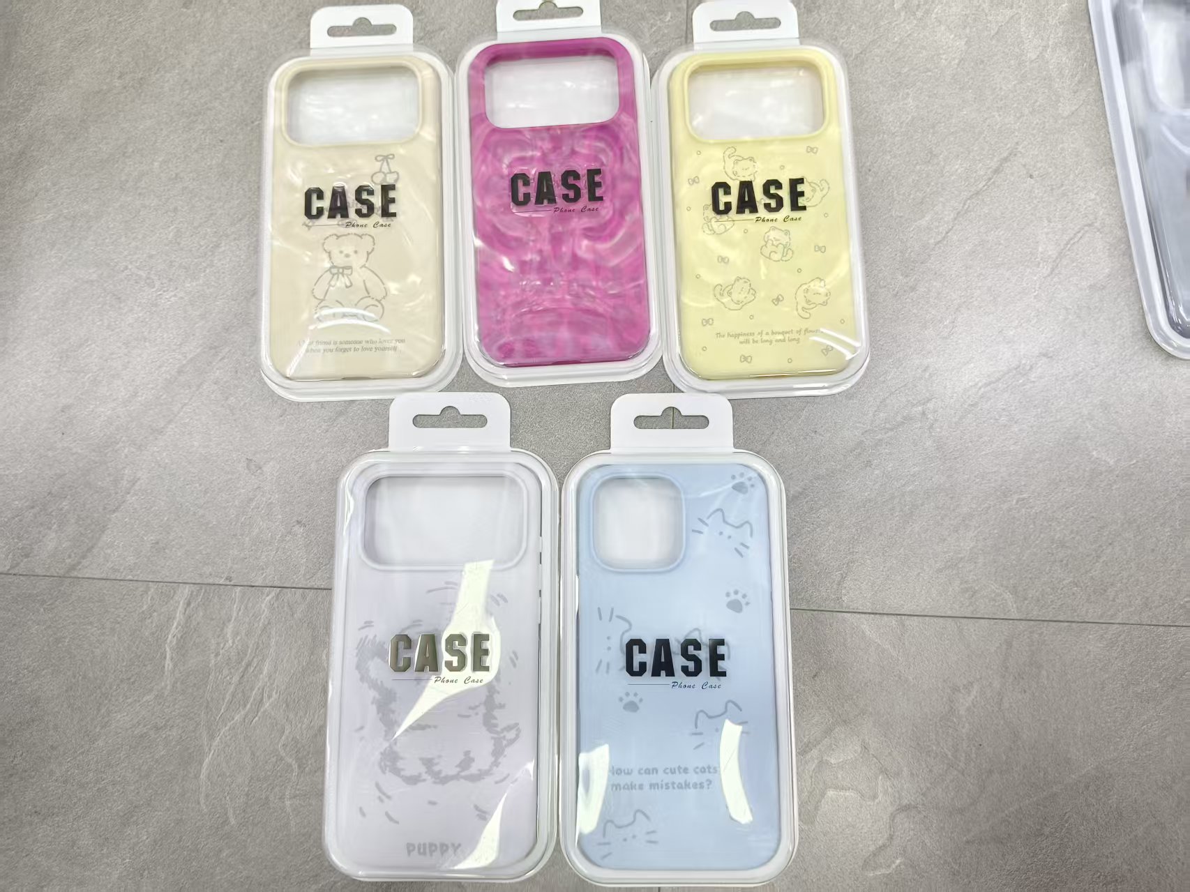 The liquid skin-sensing print phone case is protected by flannel inside full image