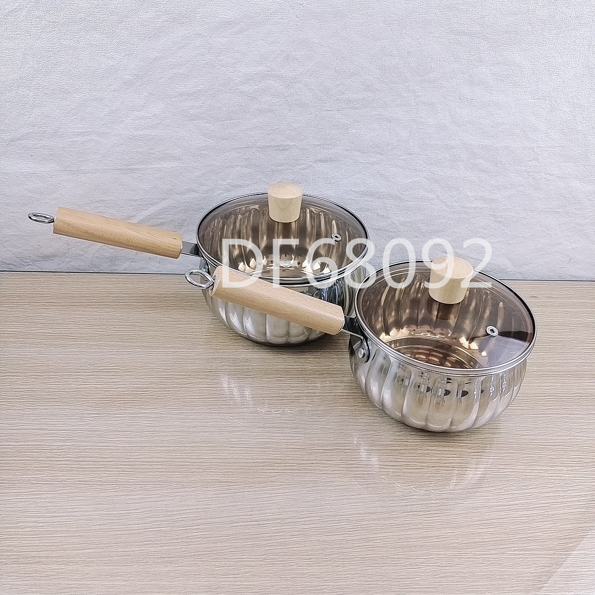 DF68092 Pumpkin wooden handle milk pot, single handle small milk pot, stainless steel thickened milk pot, baby food soup pot, induction cooker, instant noodle non-stick pot, DF TRADINGHOUSE Application Scenario