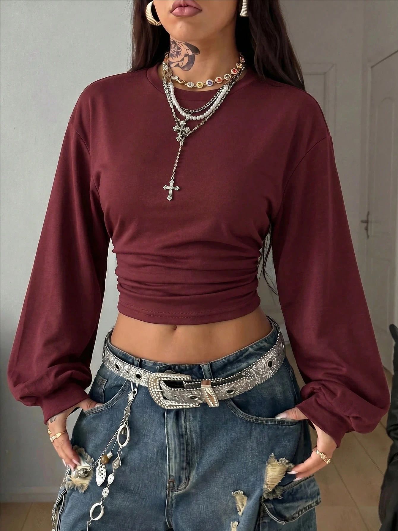 2026 Cross-border European and American women's clothing Amazon Autumn New casual and fashionable solid color pleated long-sleeved pullover hoodie Item Picture