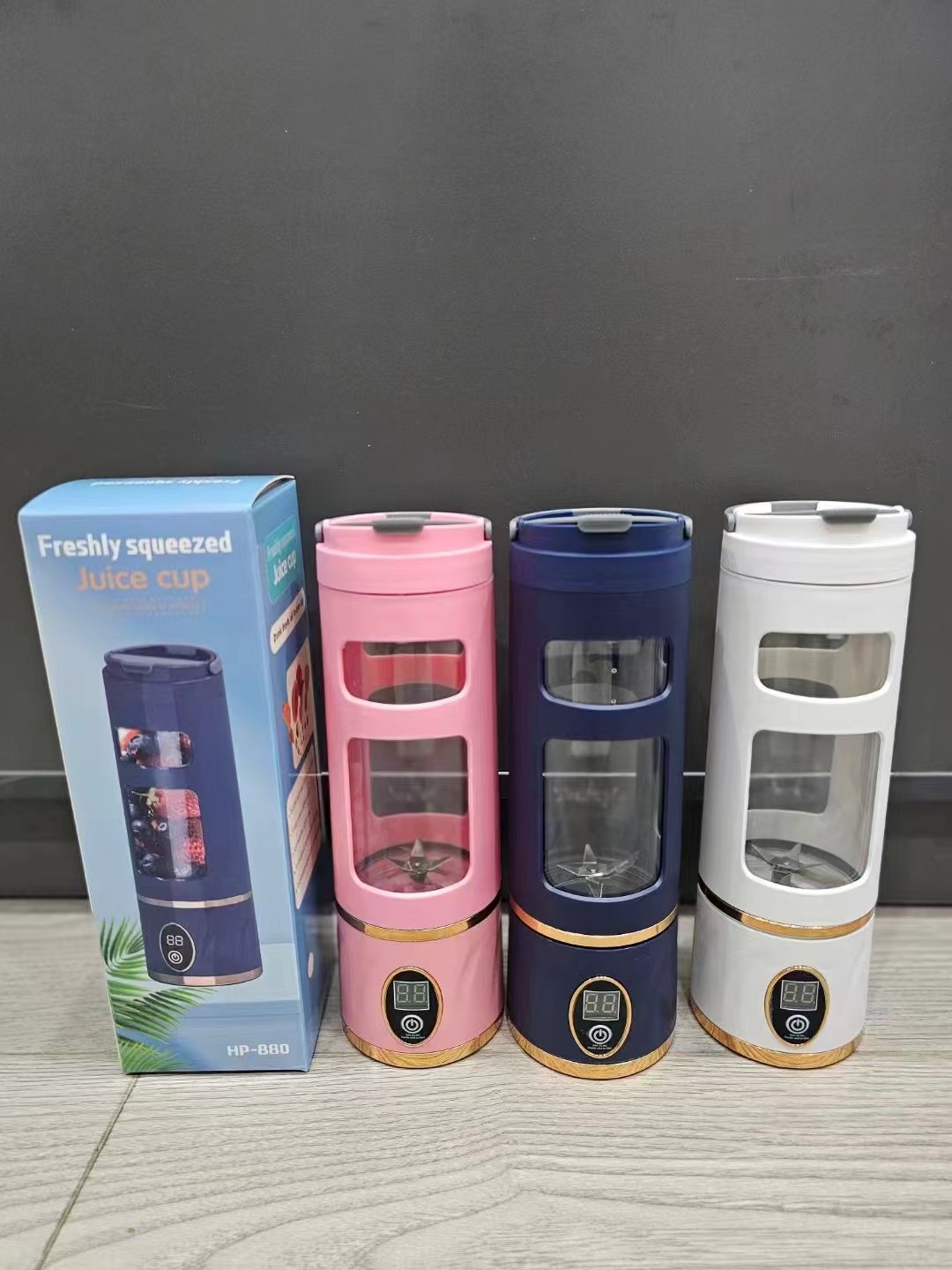 Pink portable juicer, blender, USB charging mini juicer full image