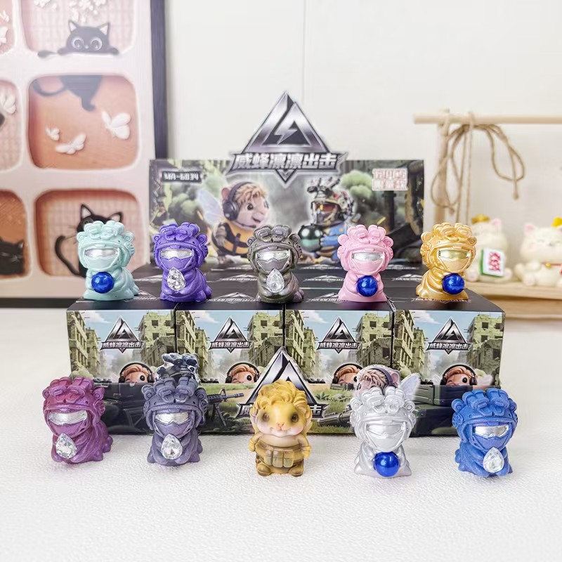 The new Delta Wasp makes a bold appearance in a cute blind box cartoon collectible desktop decoration details Picture