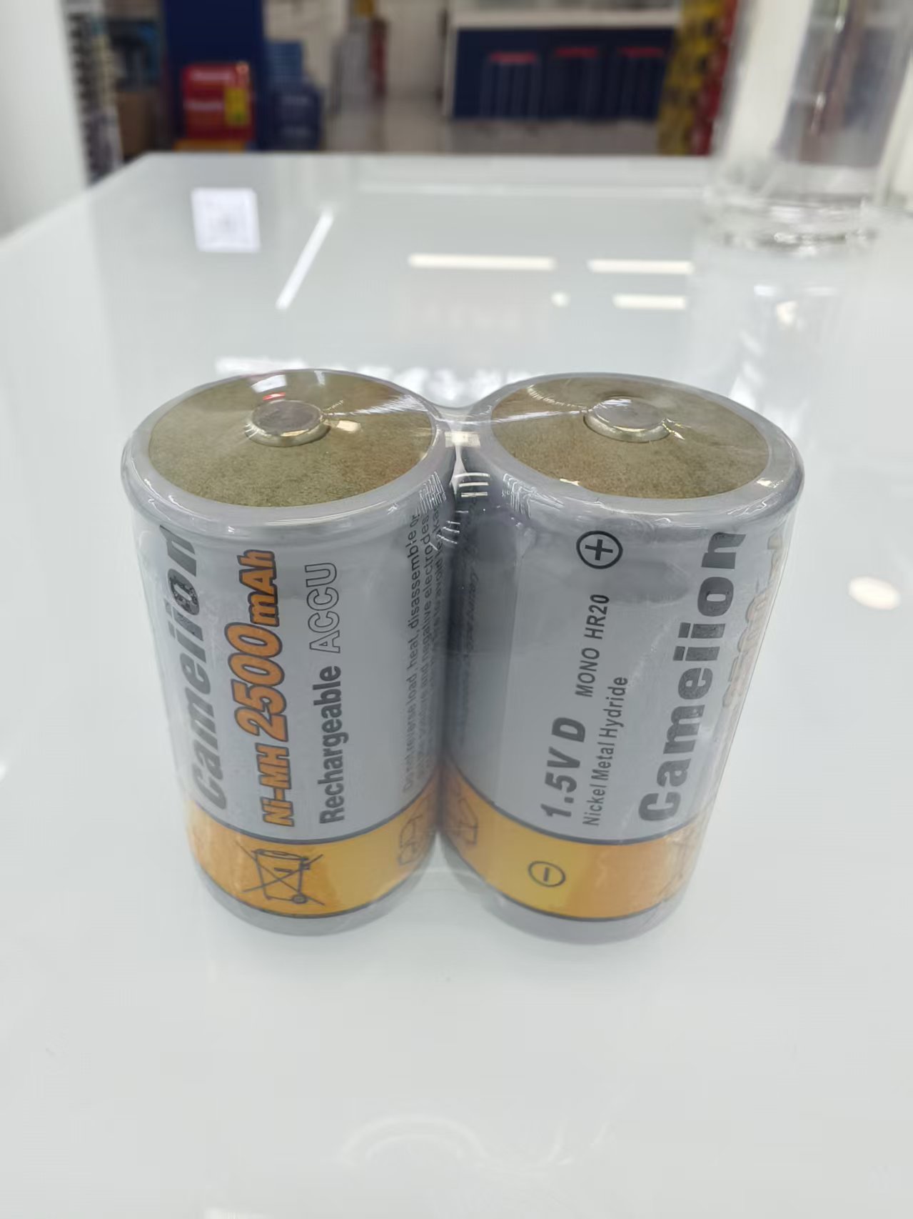 مصباح يدوي يعمل بالغاز يعمل بالغاز من طراز النيكل -هيدروجين، طراز D، 500 V 25 00MH، قابل لإعادة الشحن details Picture