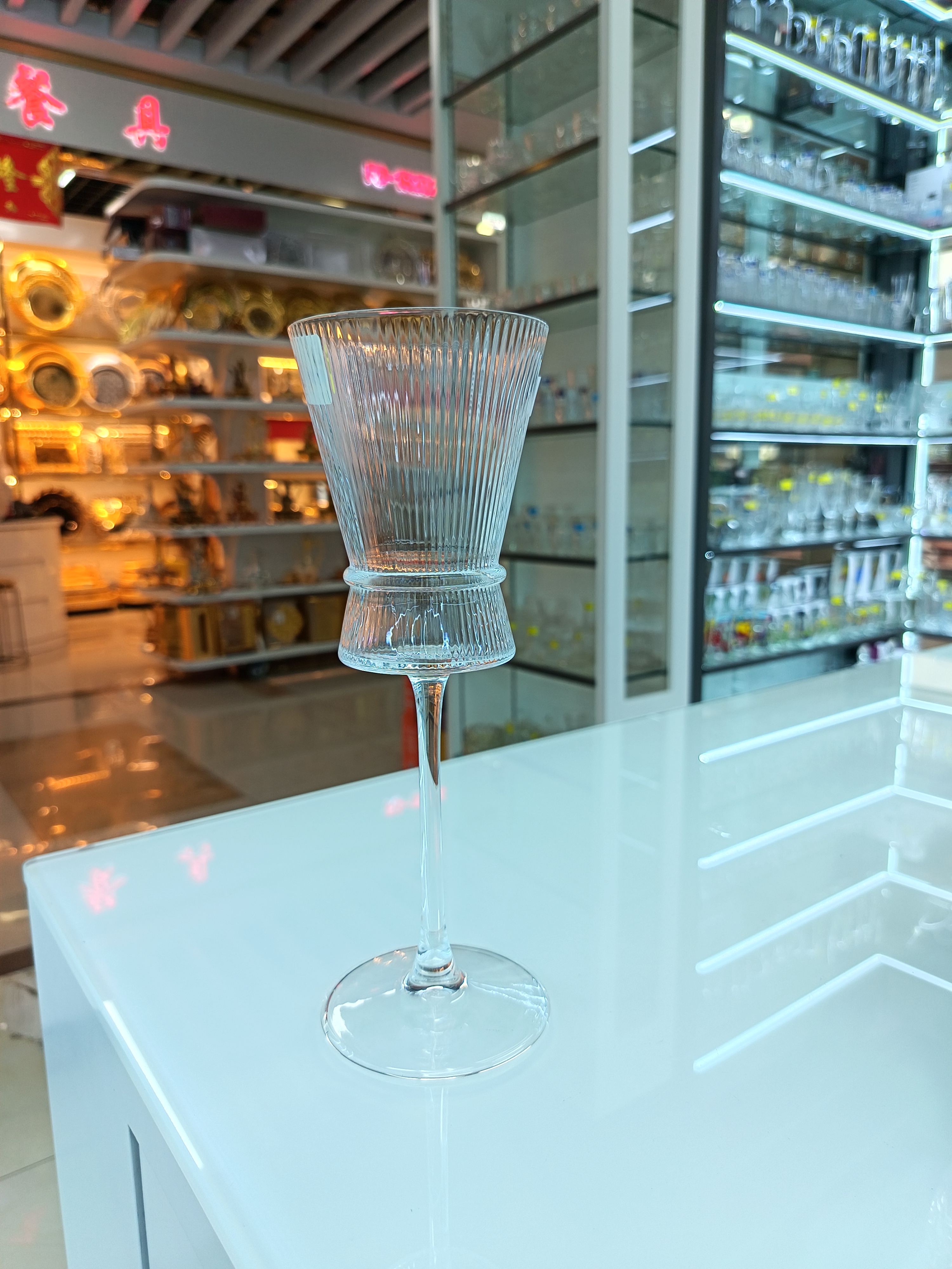 透明条纹高脚杯 时尚玻璃酒杯 宴会家用红酒杯