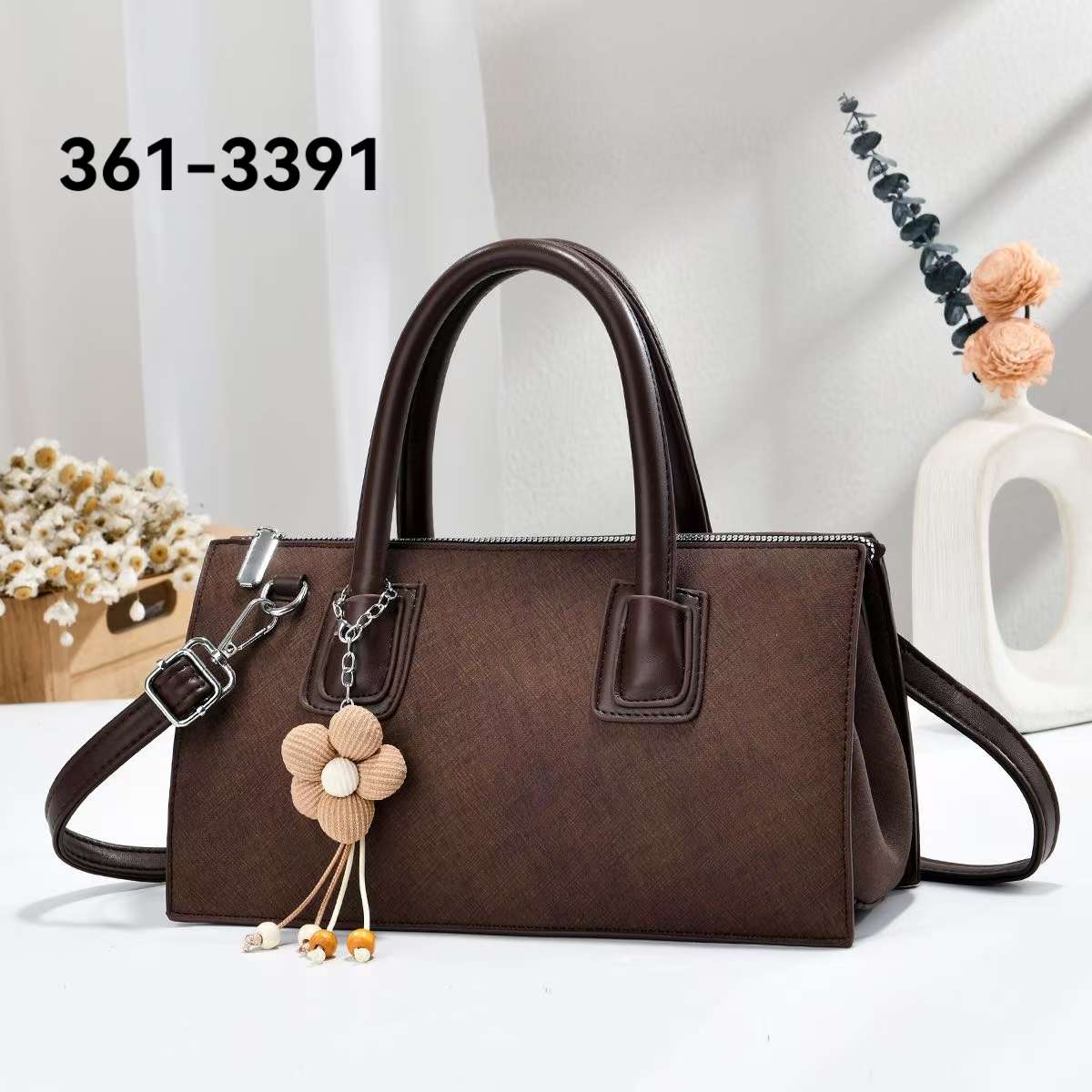 A new high-end, niche handbag for women, a stylish and versatile single-shoulder crossbody bag detail image 8