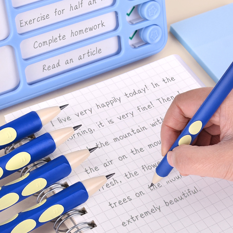 Blueprint 8171 Mechanical Pencil 2.0 Hole Pencil Posture Correction Activity Pencil for Primary School Students Imitation Wood Hole Pencil Application Scenario