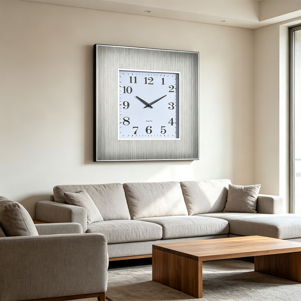 Silver and gold printed powder striped glass wall clock, artistic craftsmanship, living room, study, entrance hall wall clock, square simple decorative wall clock Application Scenario