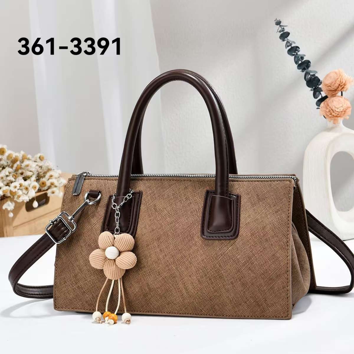 A new high-end, niche handbag for women, a stylish and versatile single-shoulder crossbody bag detail image 6