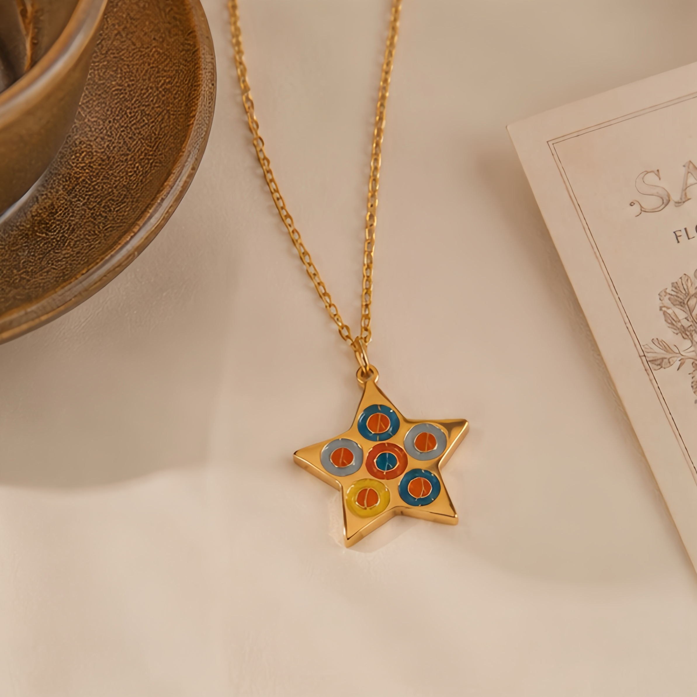 Retro multi-color polka dot five-star stainless steel necklace, niche color-blocking star-shaped pendant, retro atmosphere, versatile and non-fading, girls' decoration collarbone chain details Picture