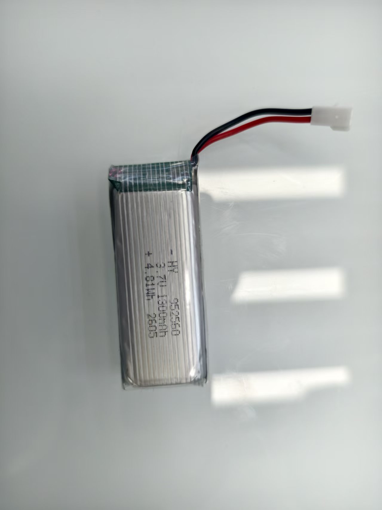 952560-1300mah 加保护板加端子线3.7V 无人机玩具汽车锂电池