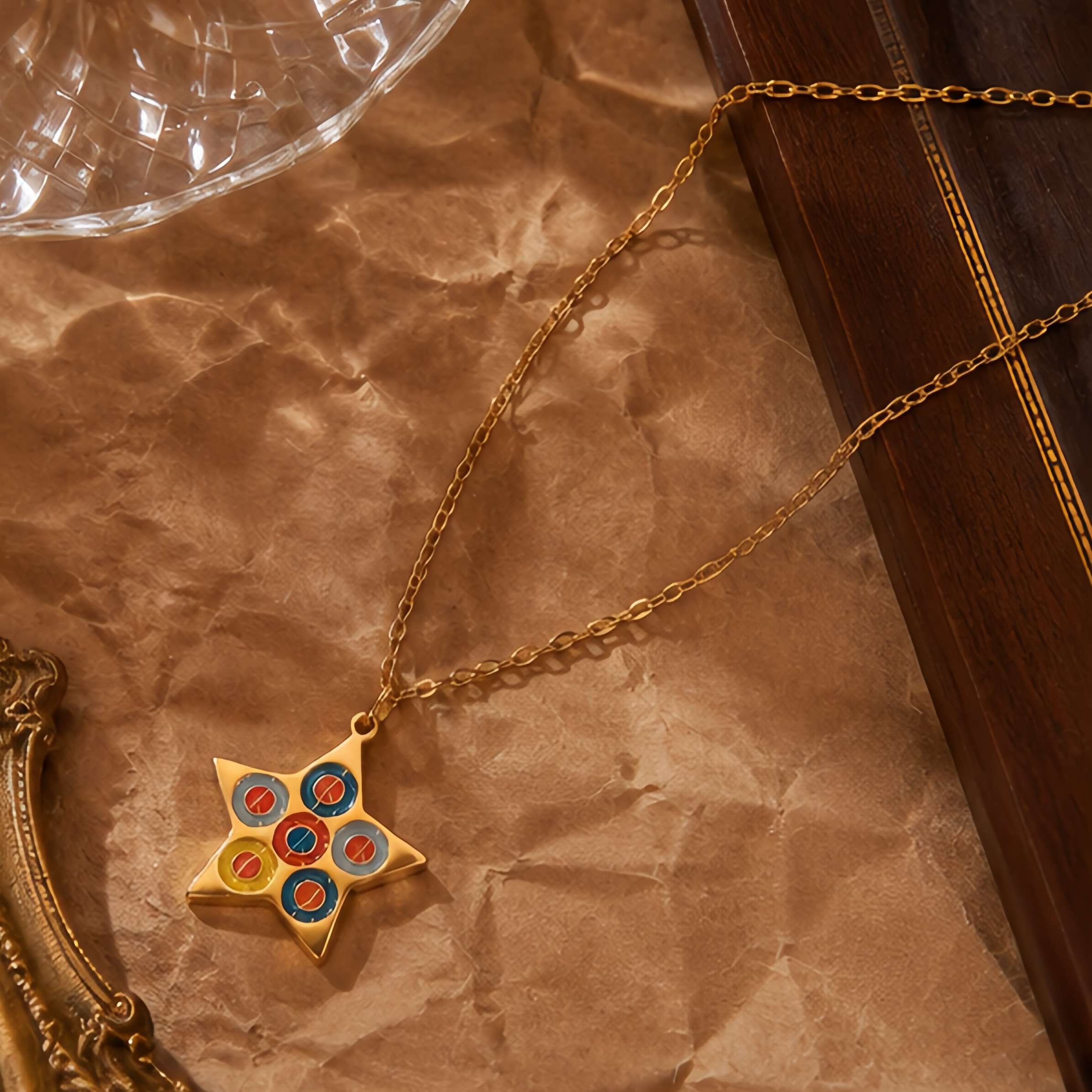 Retro multi-color polka dot five-star stainless steel necklace, niche color-blocking star-shaped pendant, retro atmosphere, versatile and non-fading, girls' decoration collarbone chain Specification image